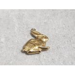 9ct yellow gold rabbit pendant/charm 0.6g