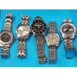 5 gents wristwatches includes slazenger , umbro etc