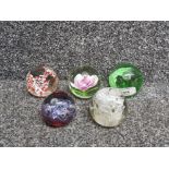 5 art glass paperweights to include one signes to base cg2