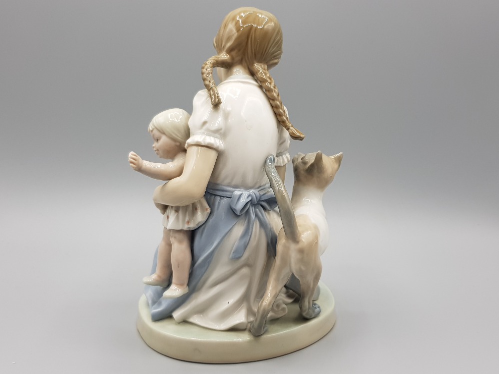 Lladro figure 1280 childs play - Image 2 of 3