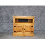 Corona pine entertainment unit