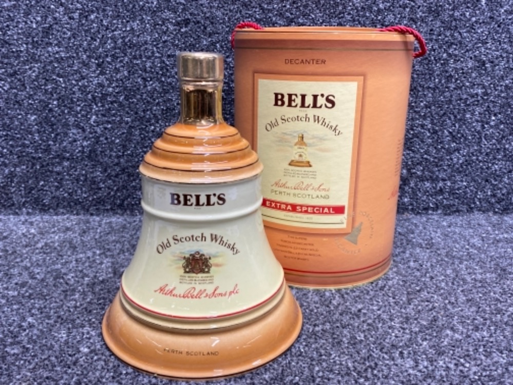 Extra special Bells old scotch whisky porcelain 1 litre decanter by Wade, still sealed & with