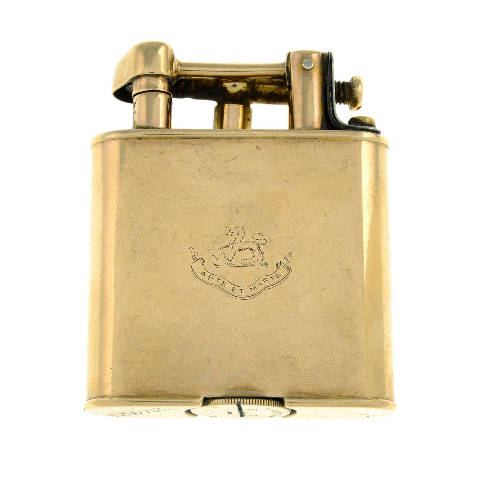 An early 20th century 9ct gold lighter, by Dunhill.Signed Dunhill.