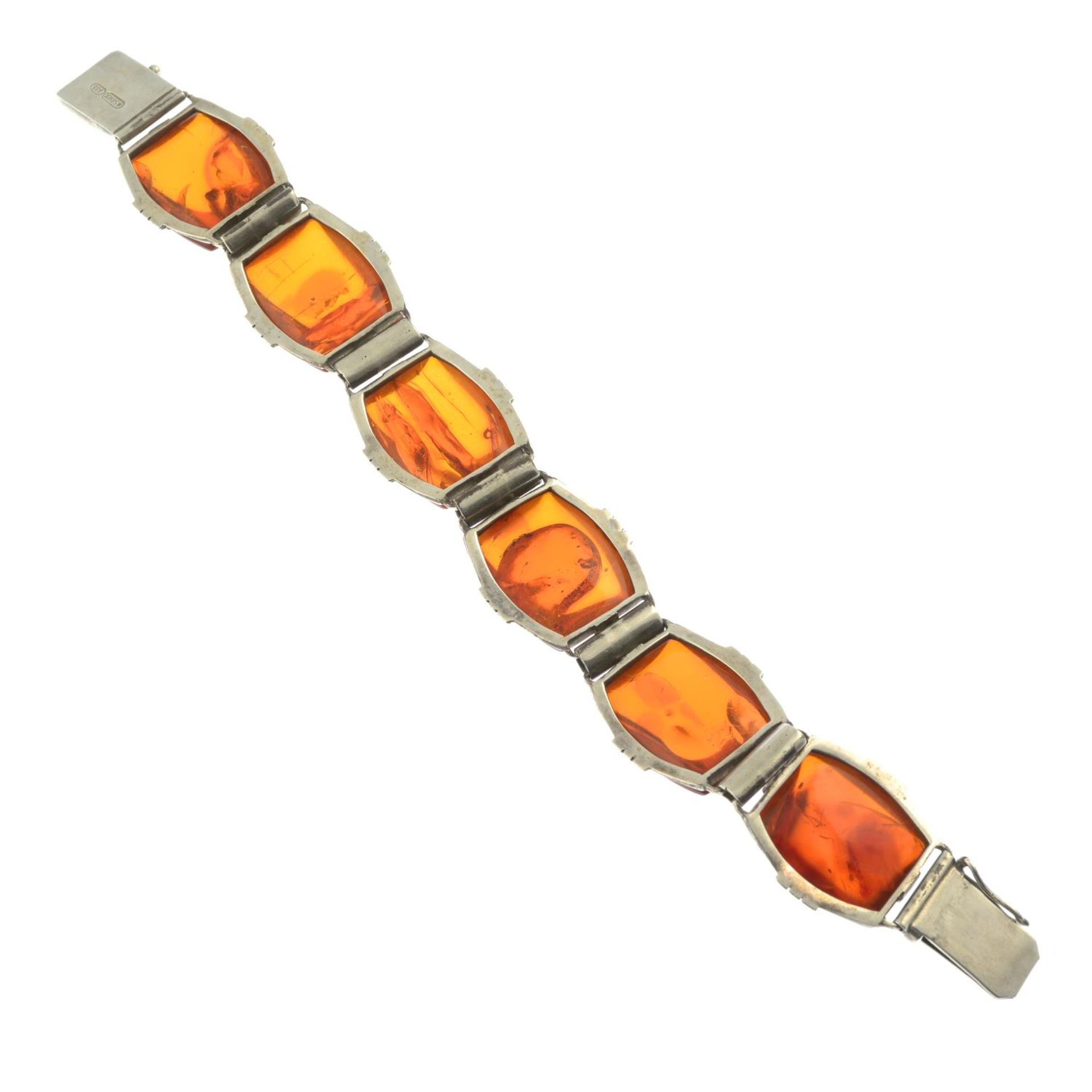 An Art Deco silver modified amber bracelet, by Staatliche Bernstein Manufaktur. - Image 3 of 3