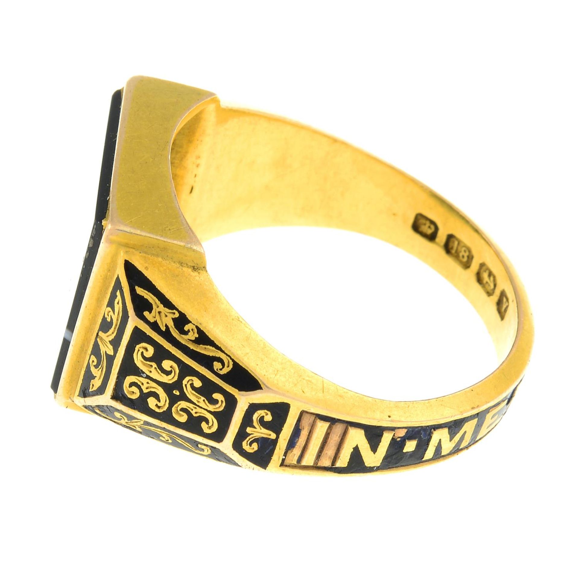 A late Victorian 18ct gold banded agate and black enamel memorial signet ring.Hallmarks for - Image 2 of 4