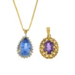 9ct gold synthetic blue spinel,