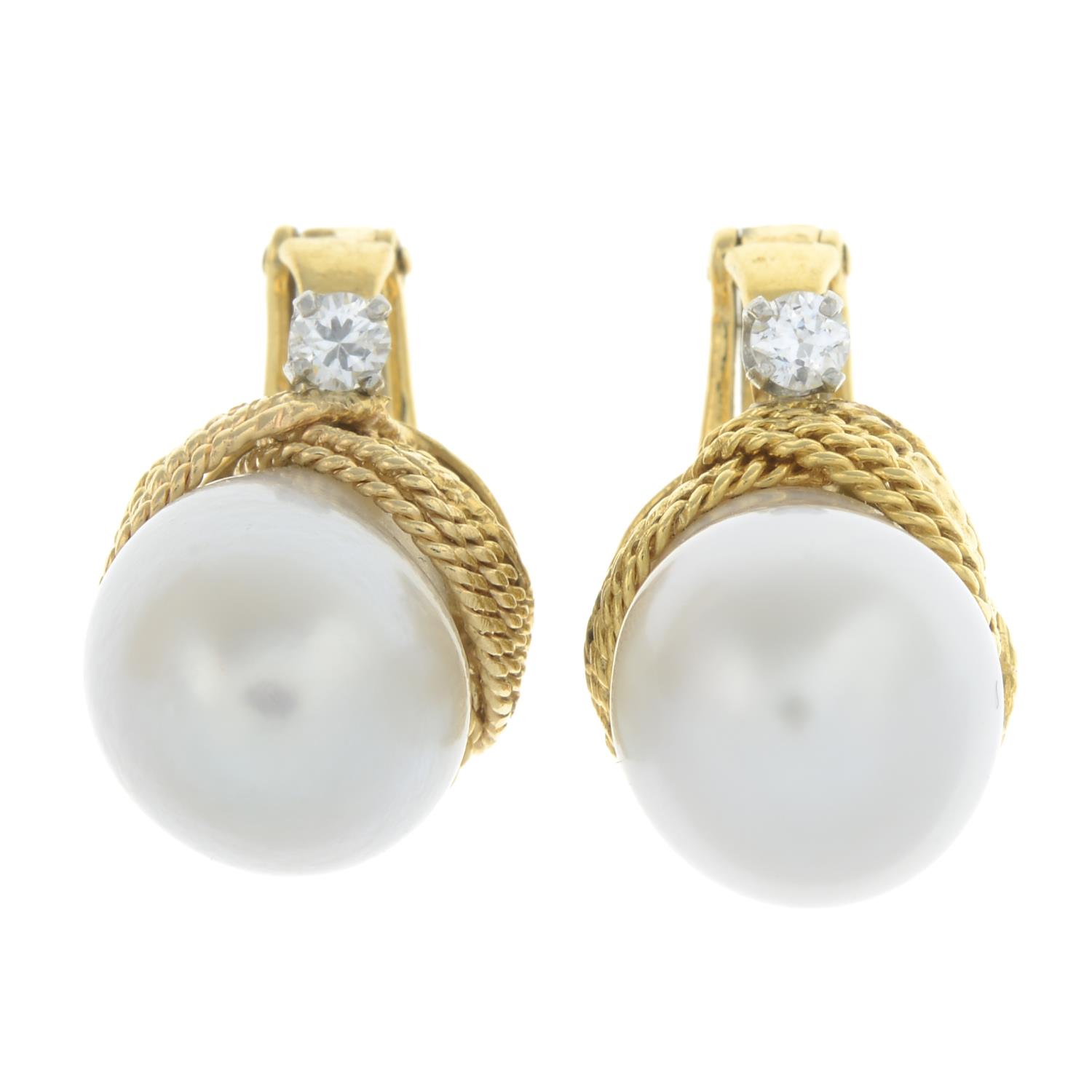 A pair of cultured pearl and diamond earrings, - Bild 3 aus 6