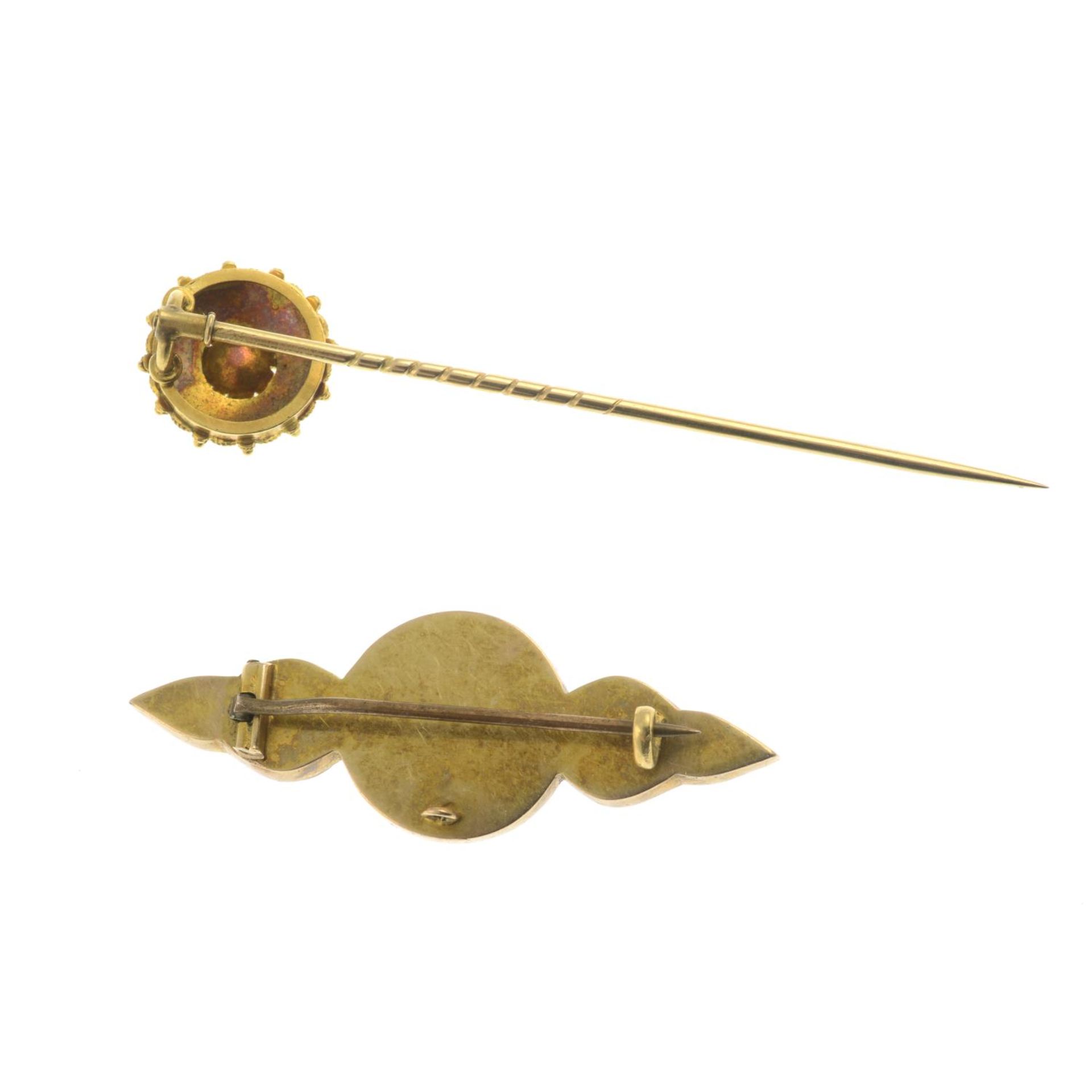 Two items of mid to late 19th century gold Archaeological Revival jewellery, - Bild 5 aus 6