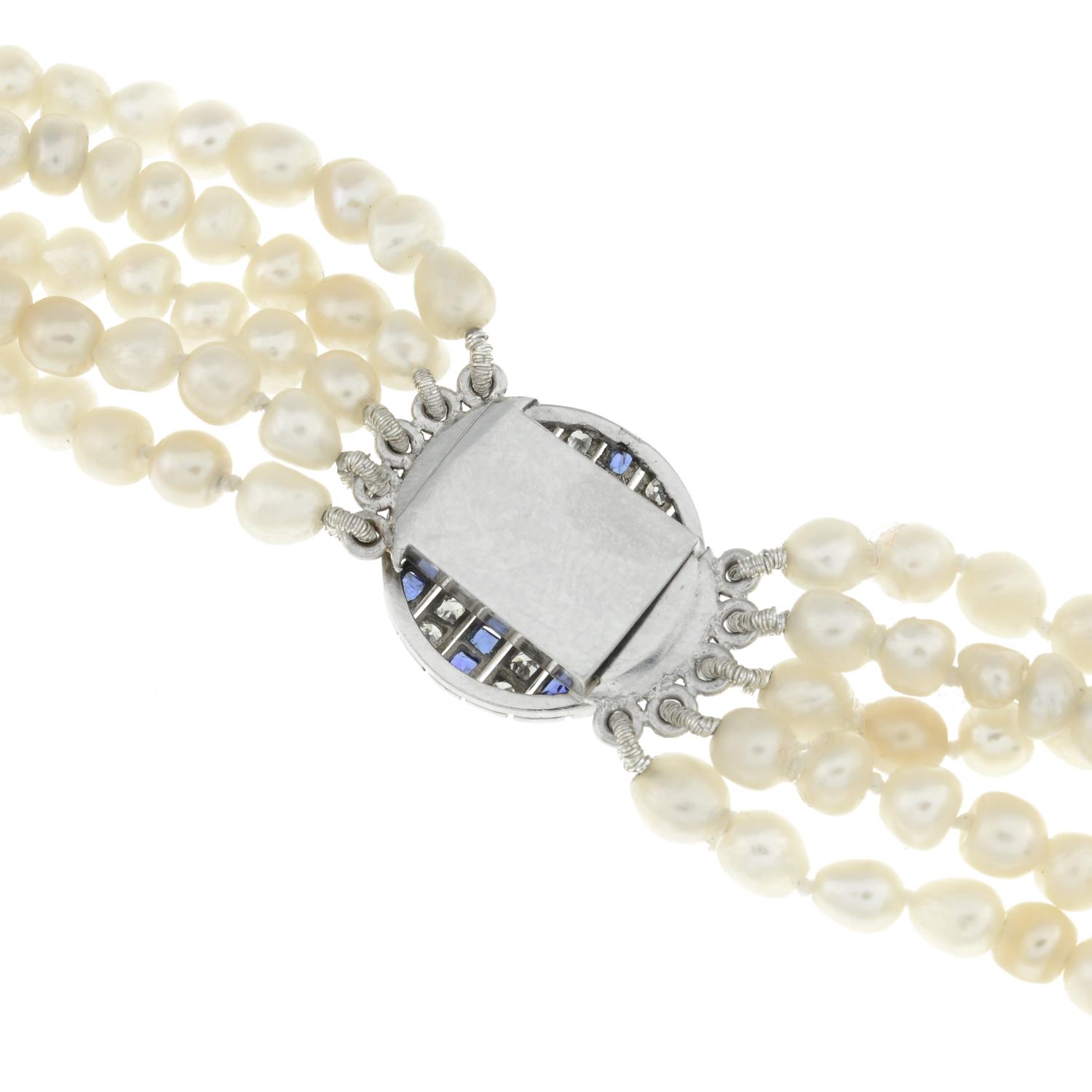 A natural pearl five-strand necklace, with sapphire and diamond clasp. - Bild 8 aus 9