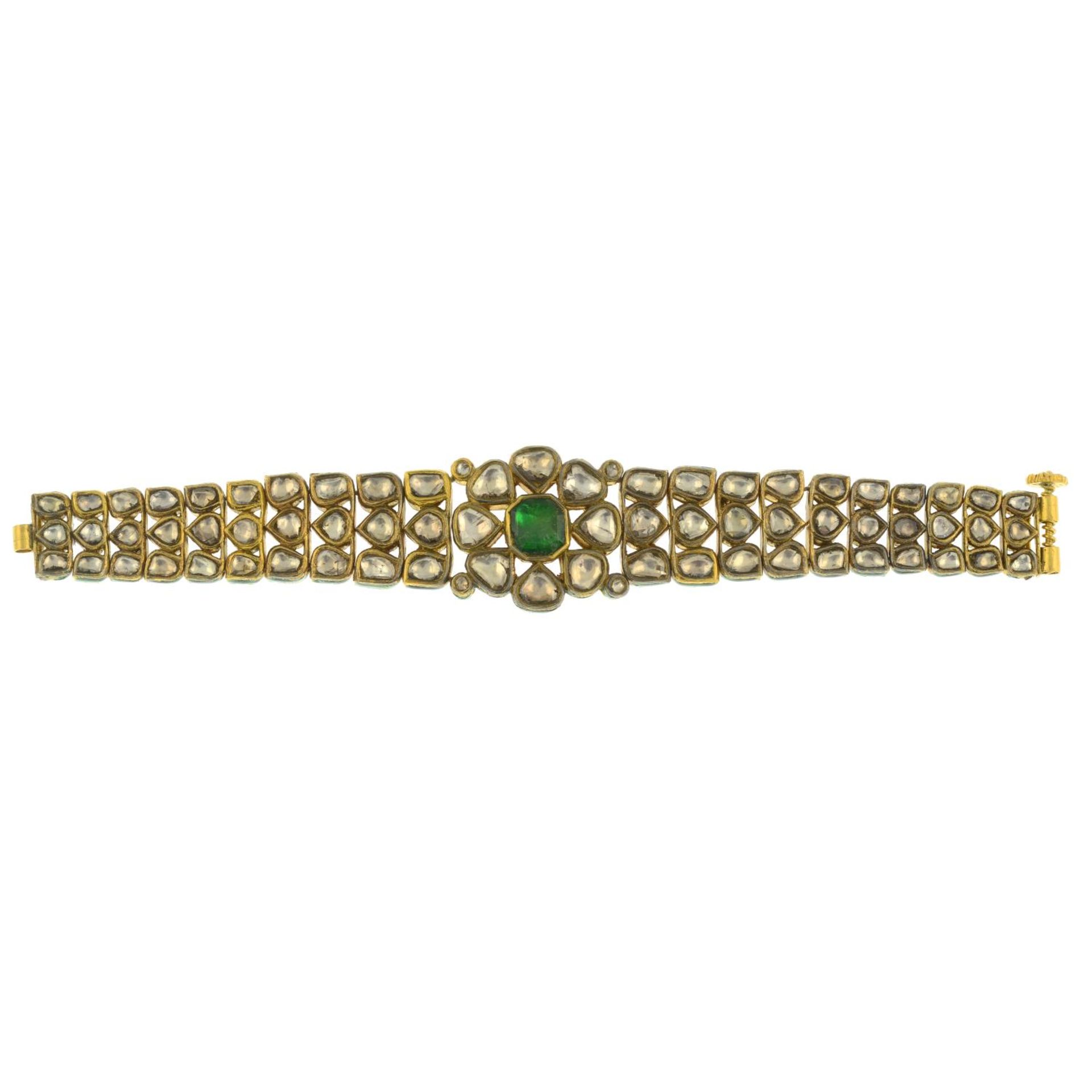 A Kundan emerald and polki diamond enamel bracelet.Length 16.8cms. - Bild 4 aus 7