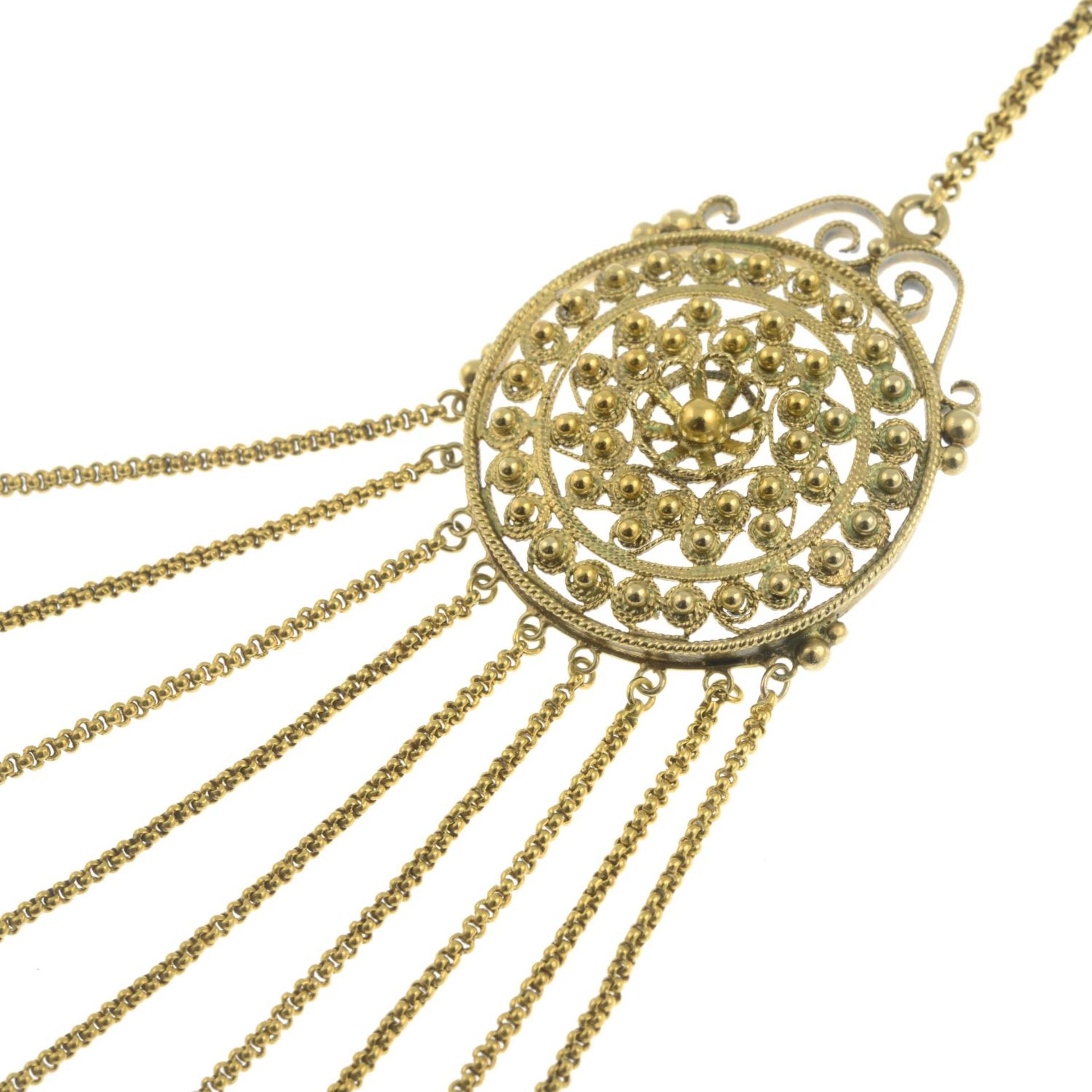 An early 19th century gold multi-strand filigree necklace. - Image 5 of 7