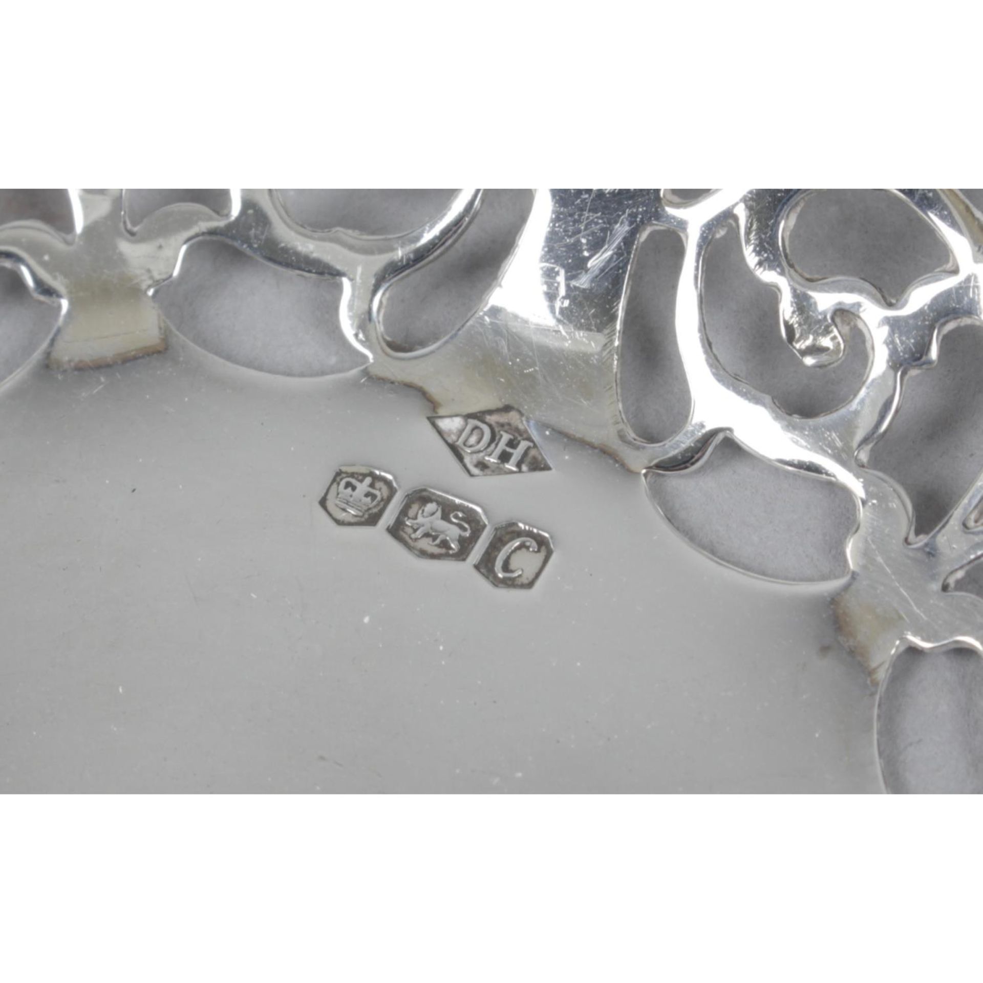 A pierced silver dish, - Image 2 of 3