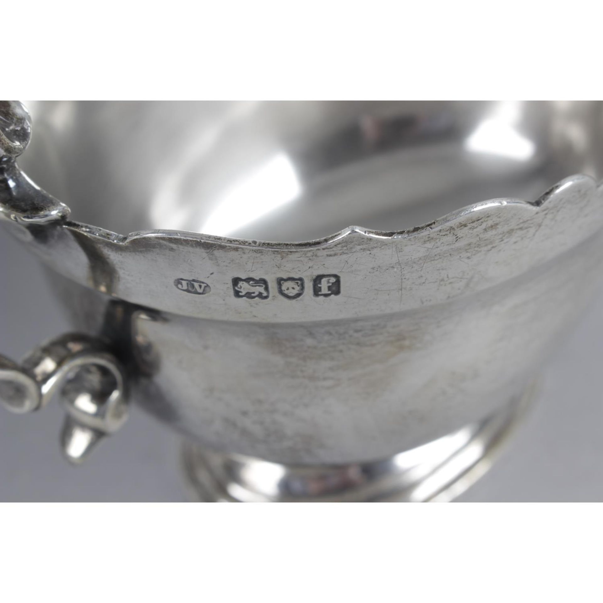 A pair of Edwardian silver sauce boats, - Image 2 of 2