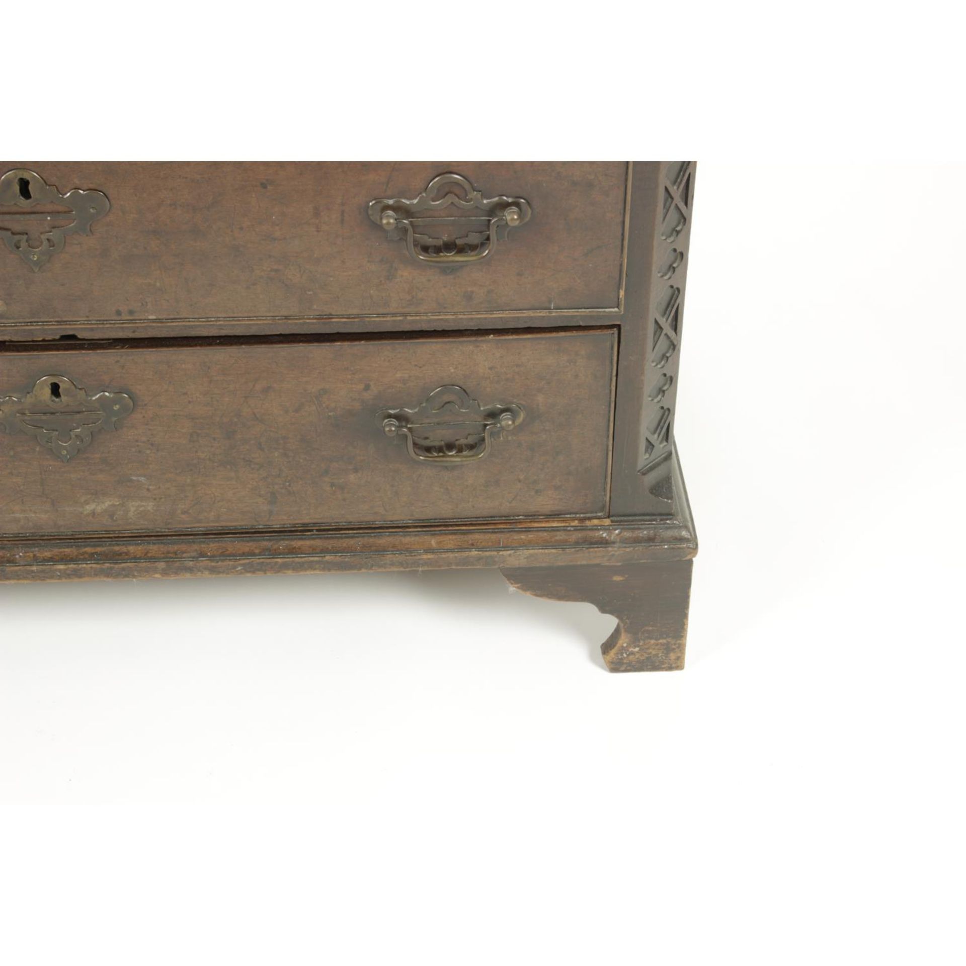 A 19th century mahogany chest of drawers, - Image 3 of 4