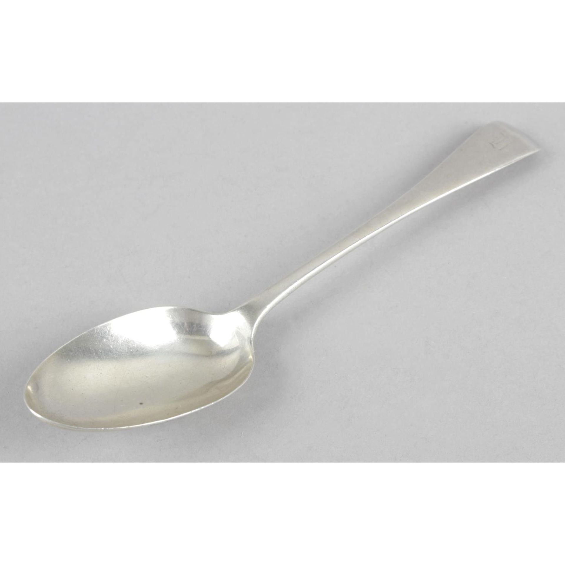 A Victorian silver Old English pattern table spoon,