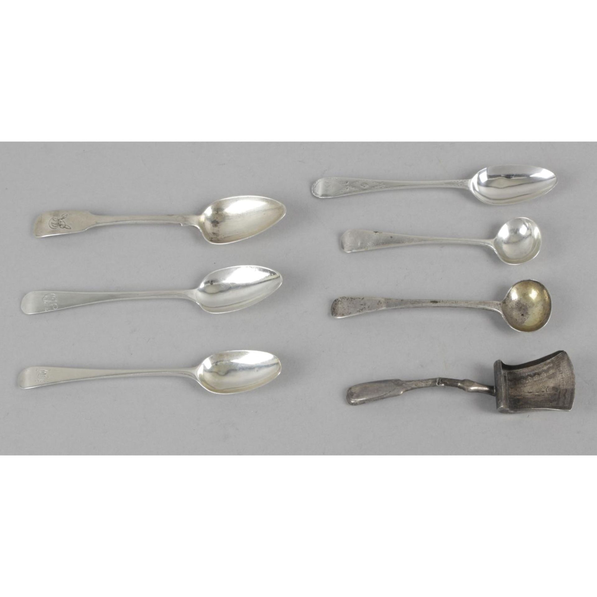 A pair of 18th century picture-back Hanoverian silver teaspoons, - Image 5 of 6