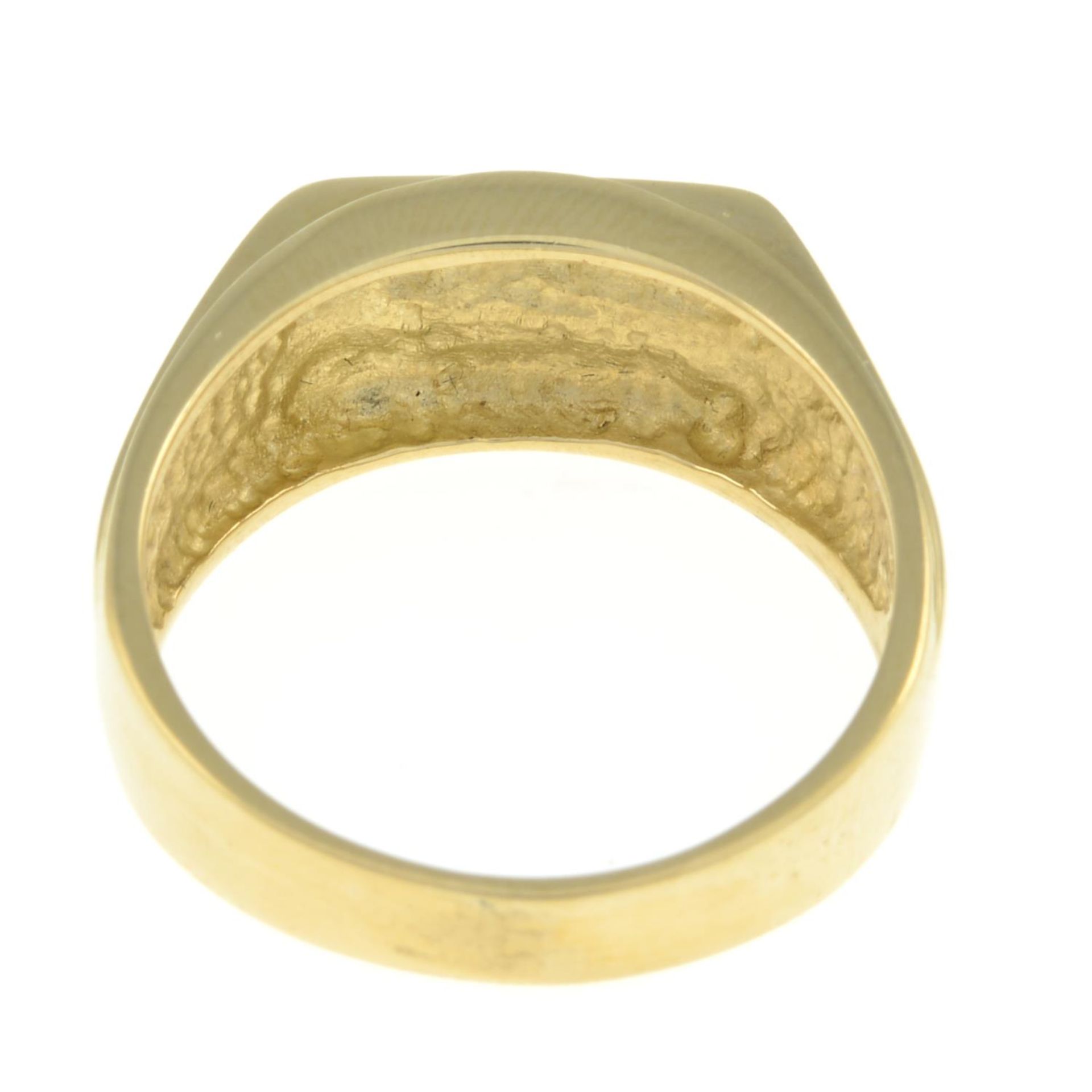 A square-shape diamond five-stone ring.Estimated total diamond weight 0.55ct, - Bild 3 aus 4