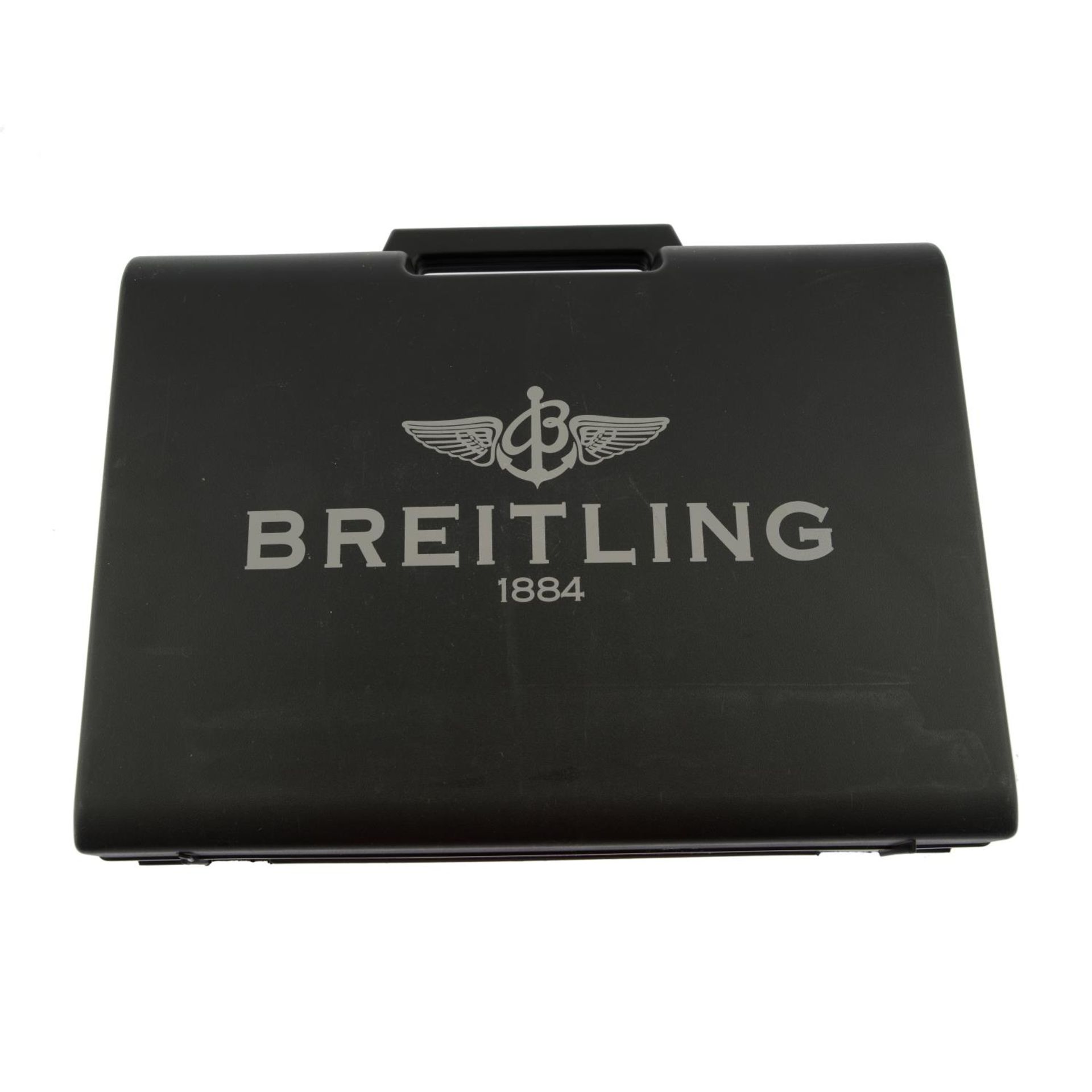 BREITLING - a gentleman's Professional Emergency bracelet watch. - Bild 3 aus 7