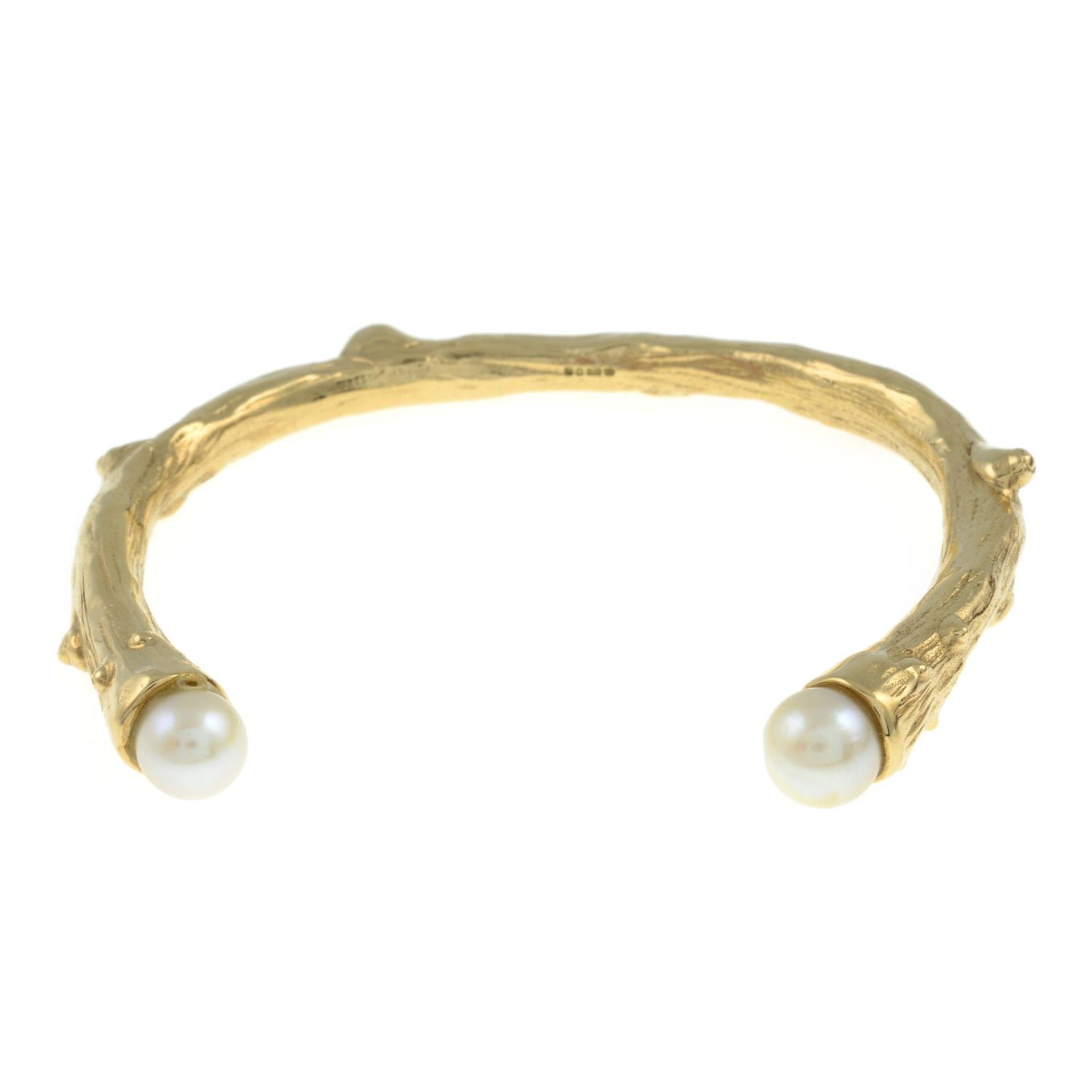 A 9ct gold textured cuff,