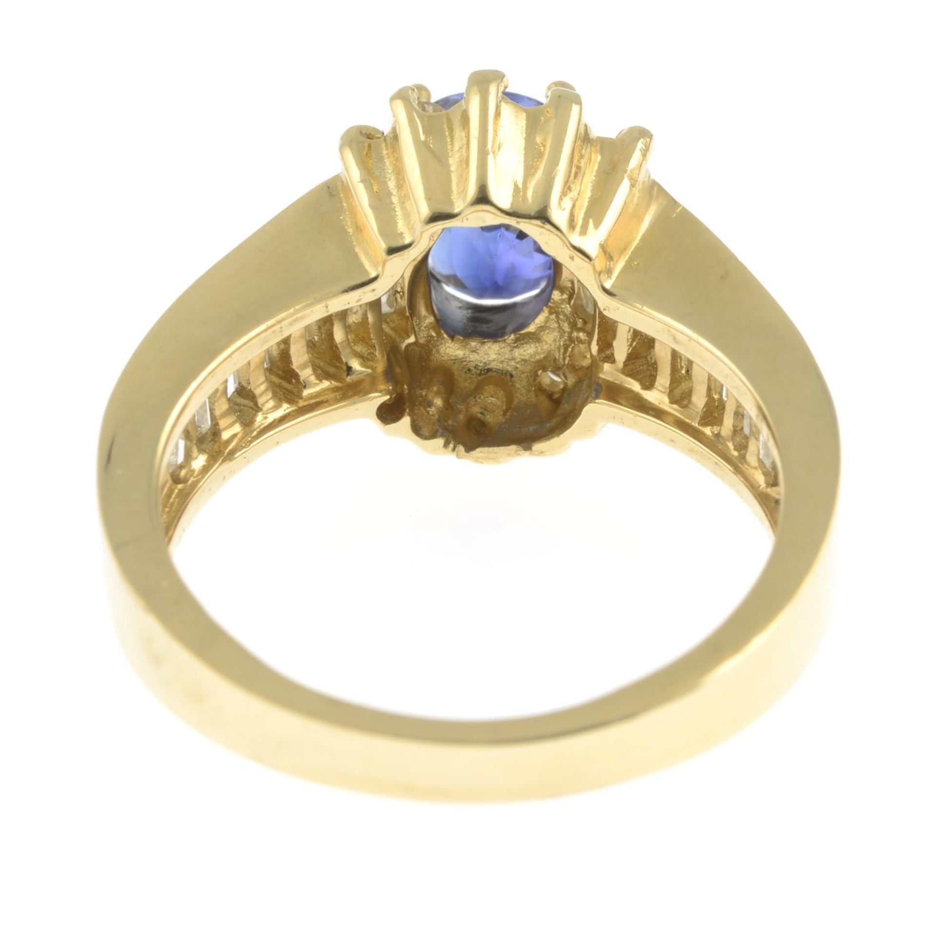 A sapphire ring, - Image 3 of 4