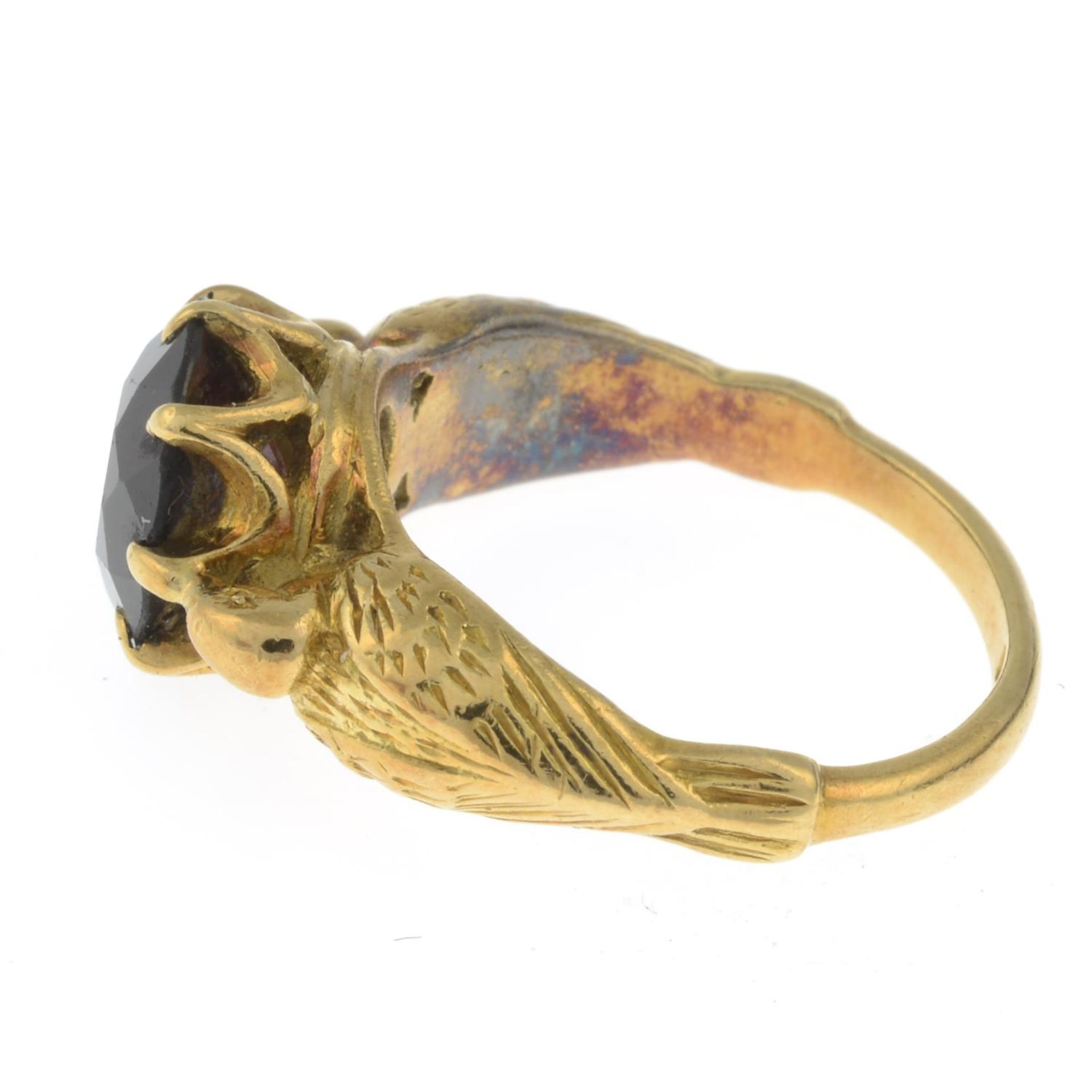 A 1960s 18ct gold garnet single-stone ring, with stylised duck sides. - Image 3 of 4