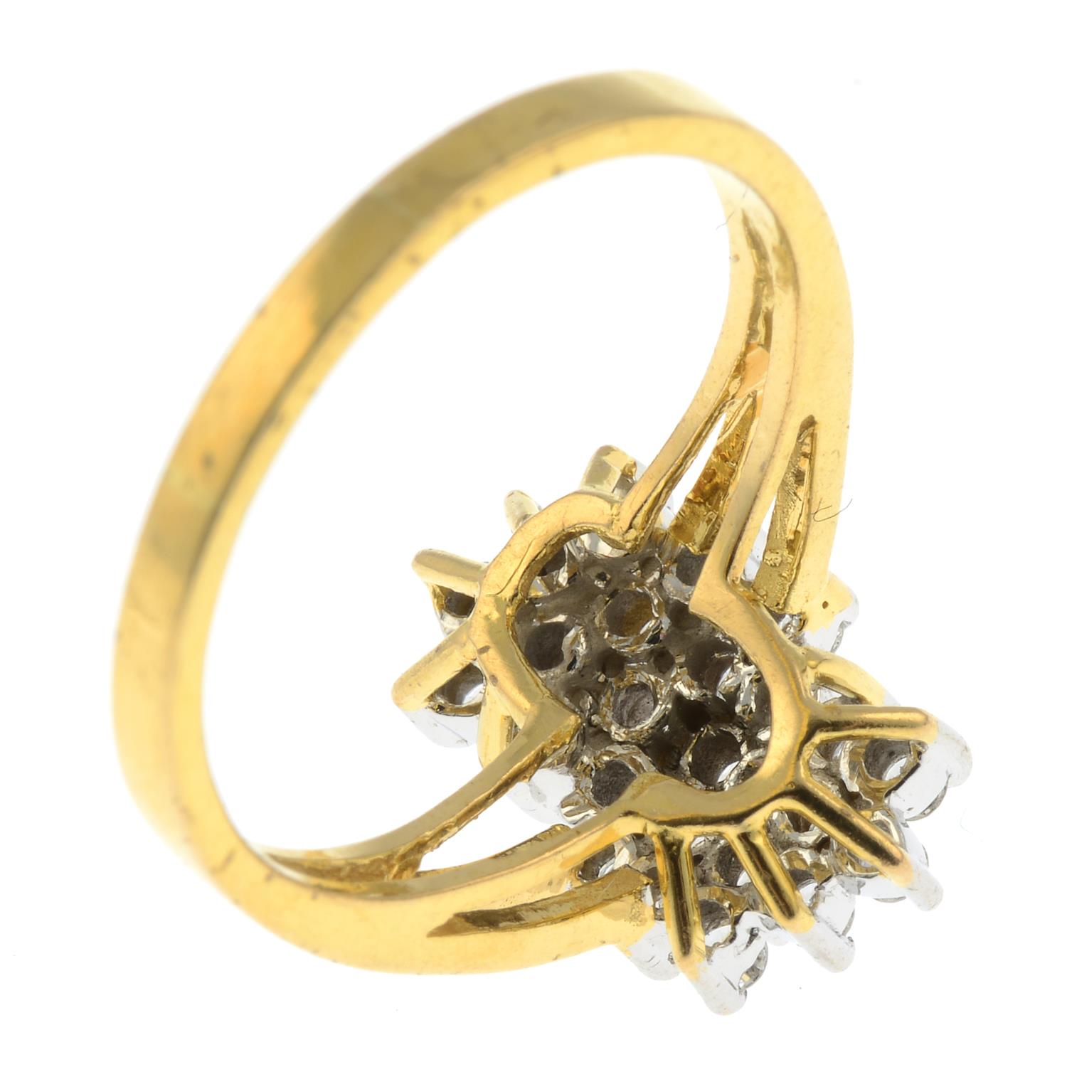 A brilliant-cut diamond double cluster ring. - Image 2 of 3