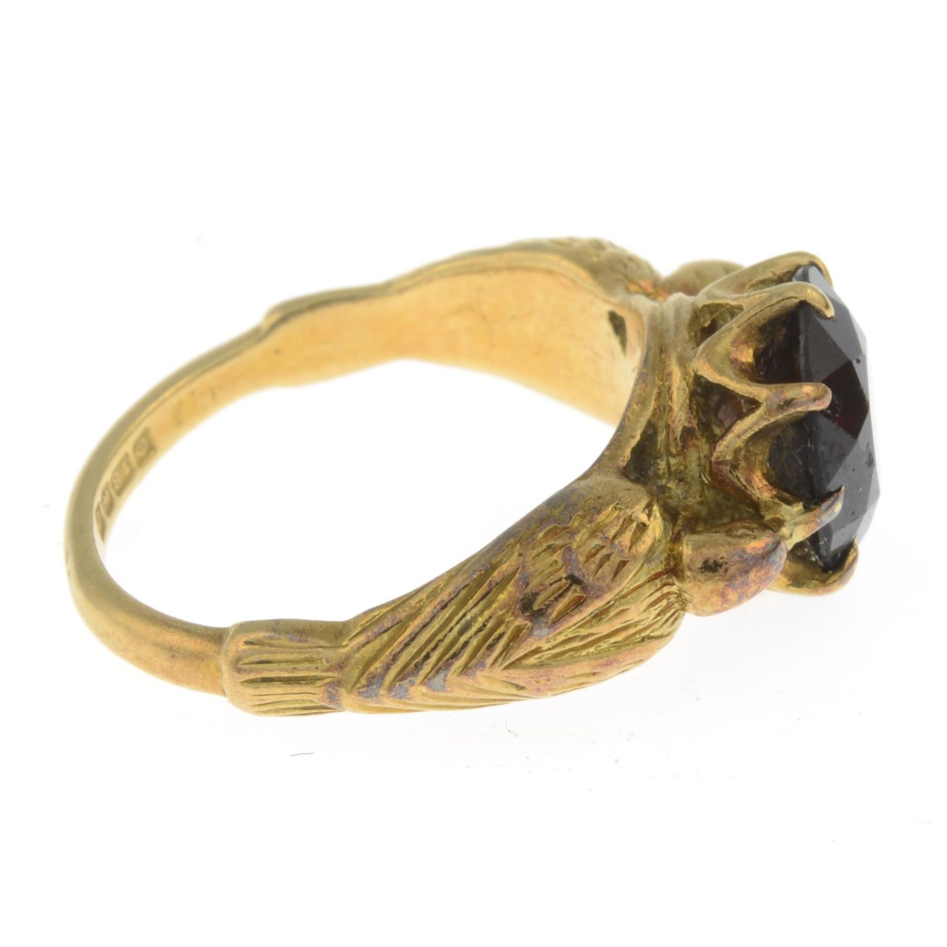 A 1960s 18ct gold garnet single-stone ring, with stylised duck sides. - Image 4 of 4