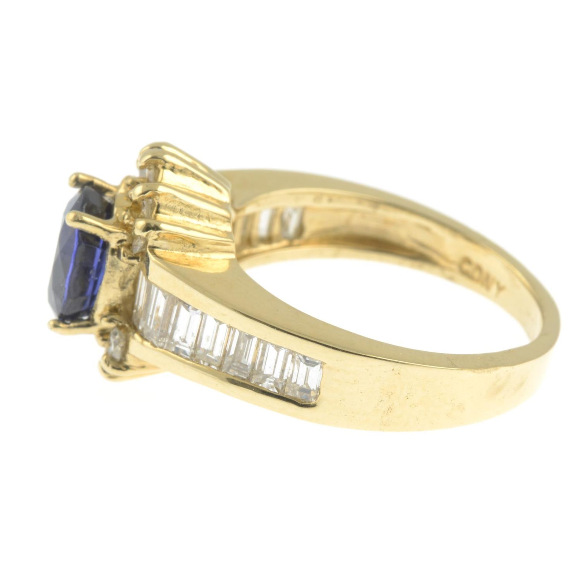 A sapphire ring, - Image 2 of 4