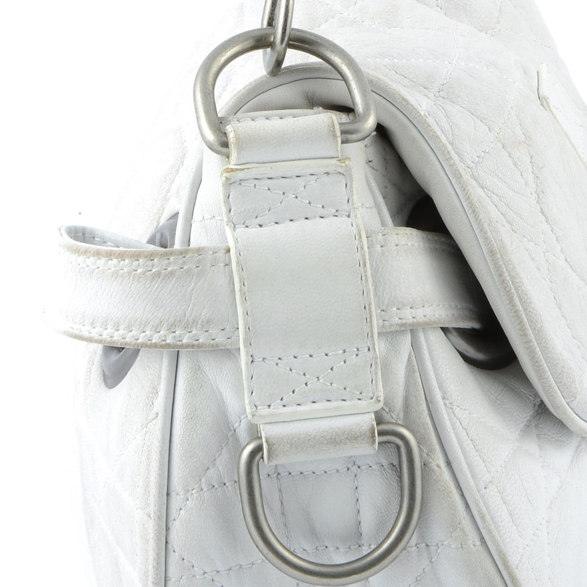 CHRISTIAN DIOR - a white leather cannage handbag. - Image 2 of 4