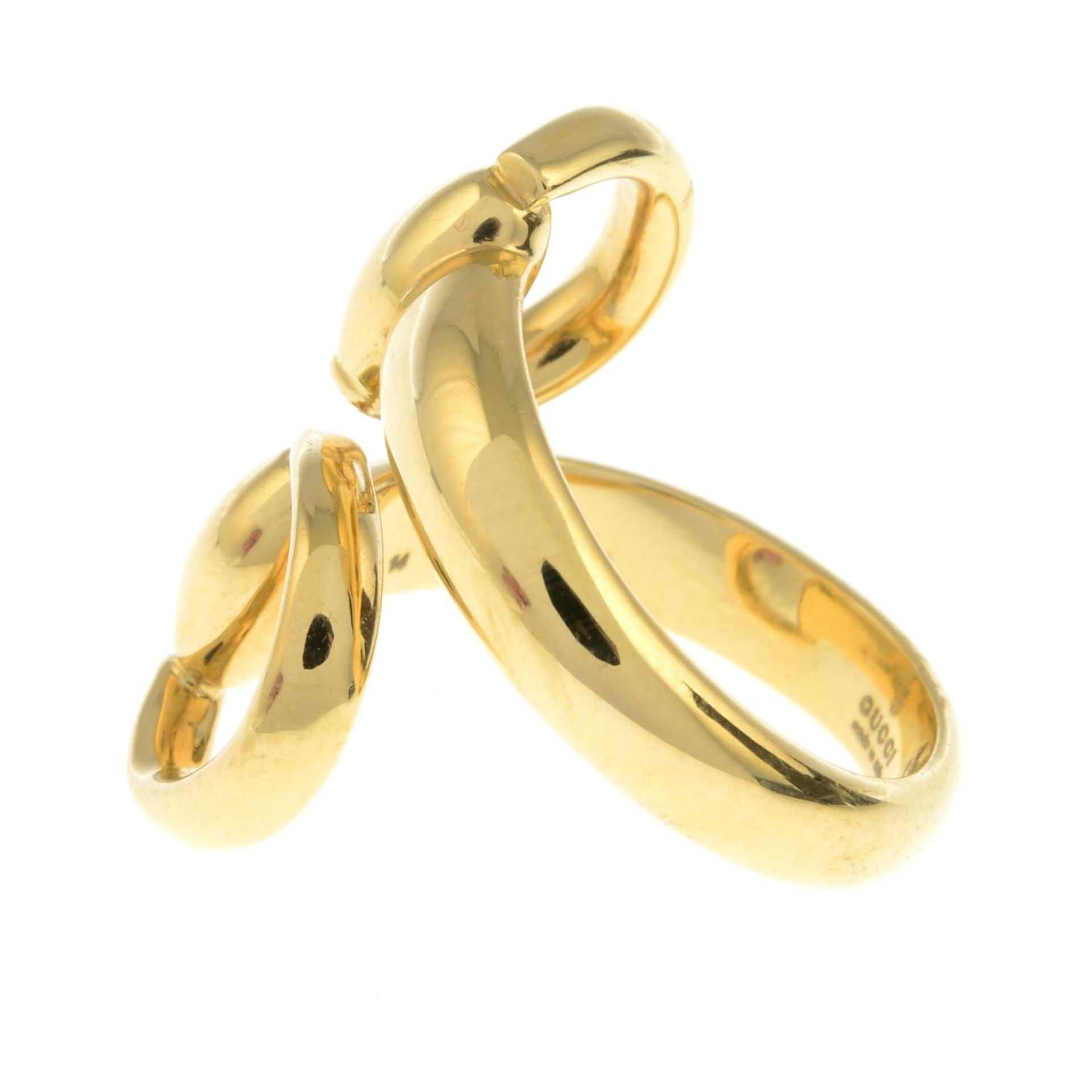 GUCCI - an 18ct gold 'Horsebit' crossover ring. - Image 3 of 5