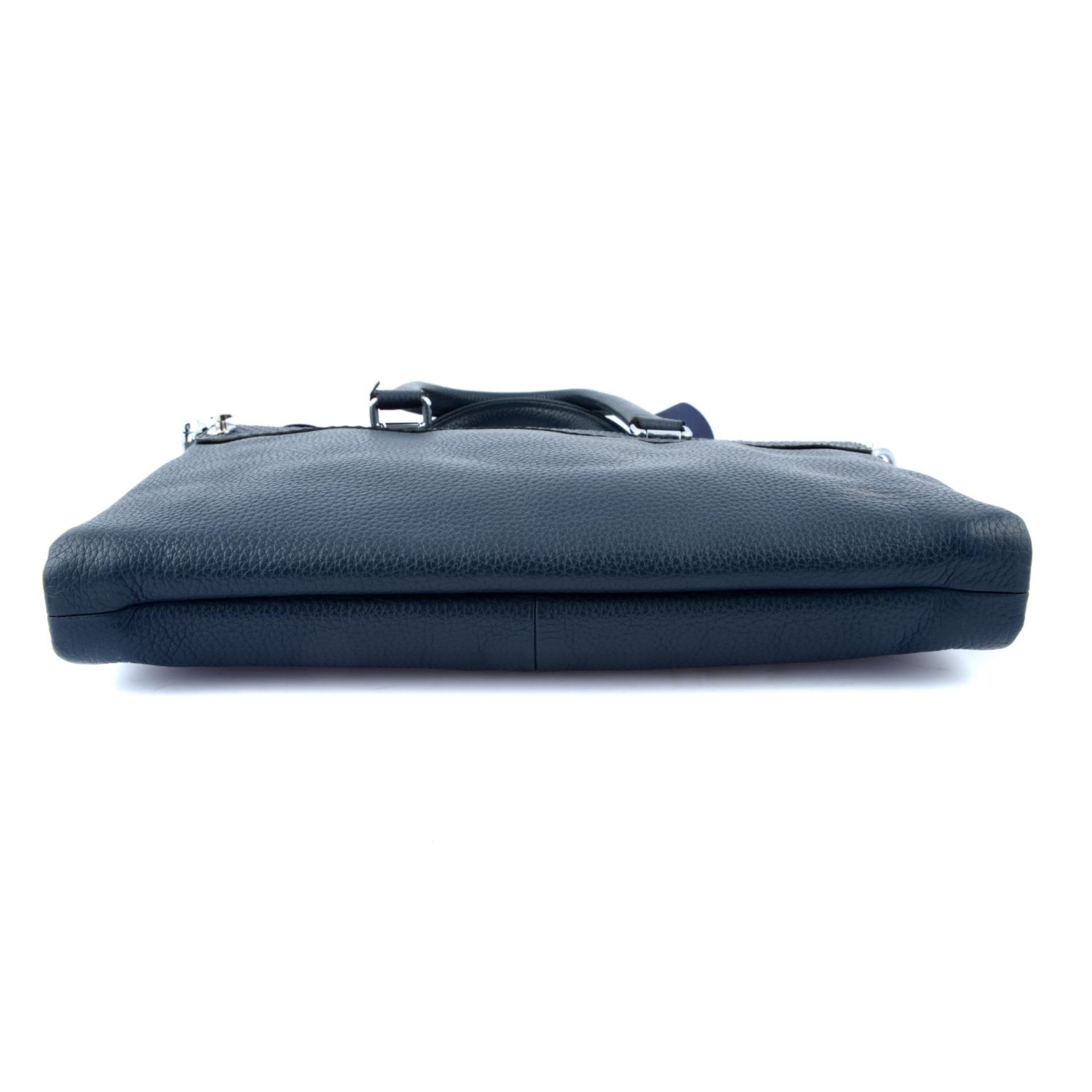 BURBERRY - a blue leather briefcase. - Bild 5 aus 5