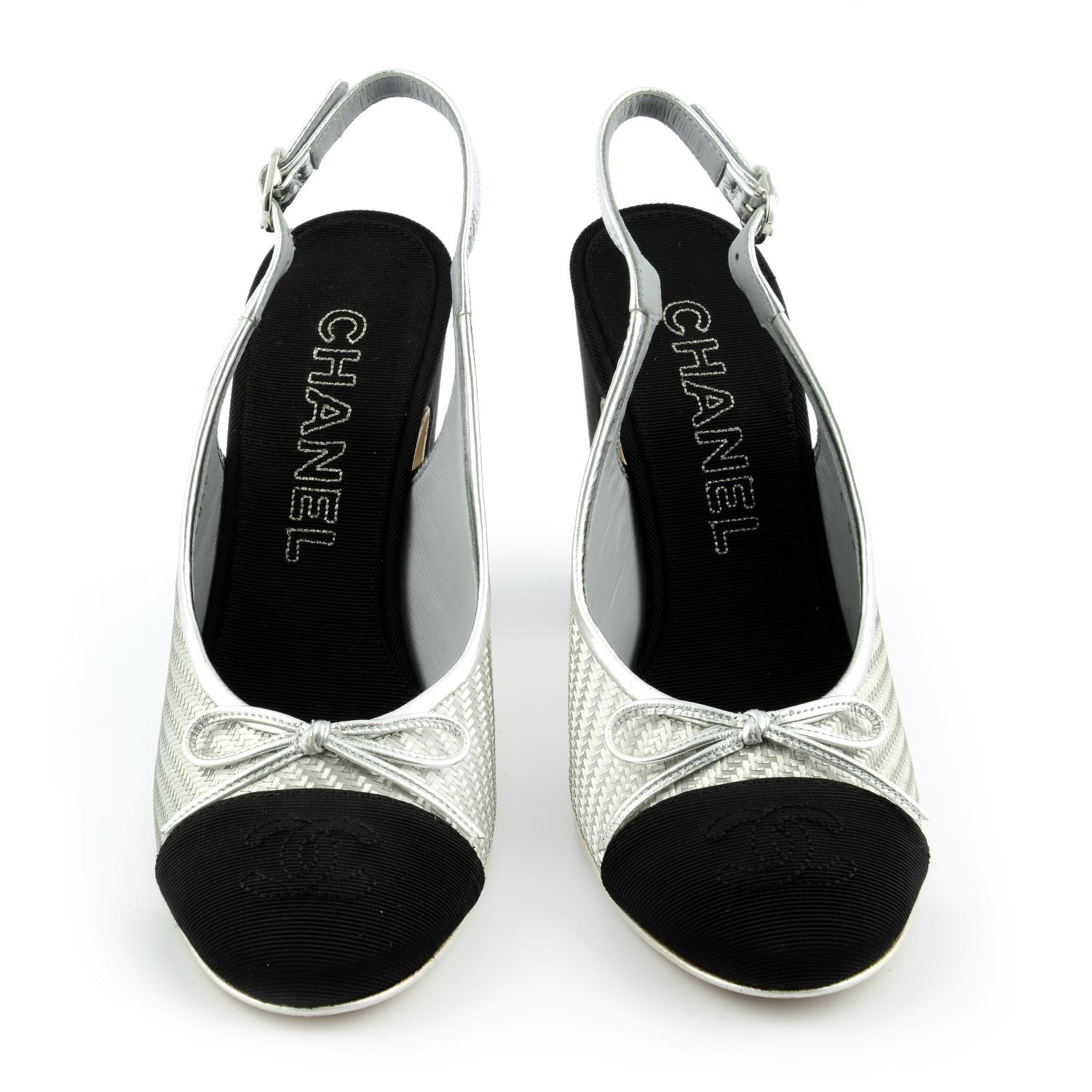 CHANEL - a pair of silver and black block heeled sandals. - Image 3 of 5