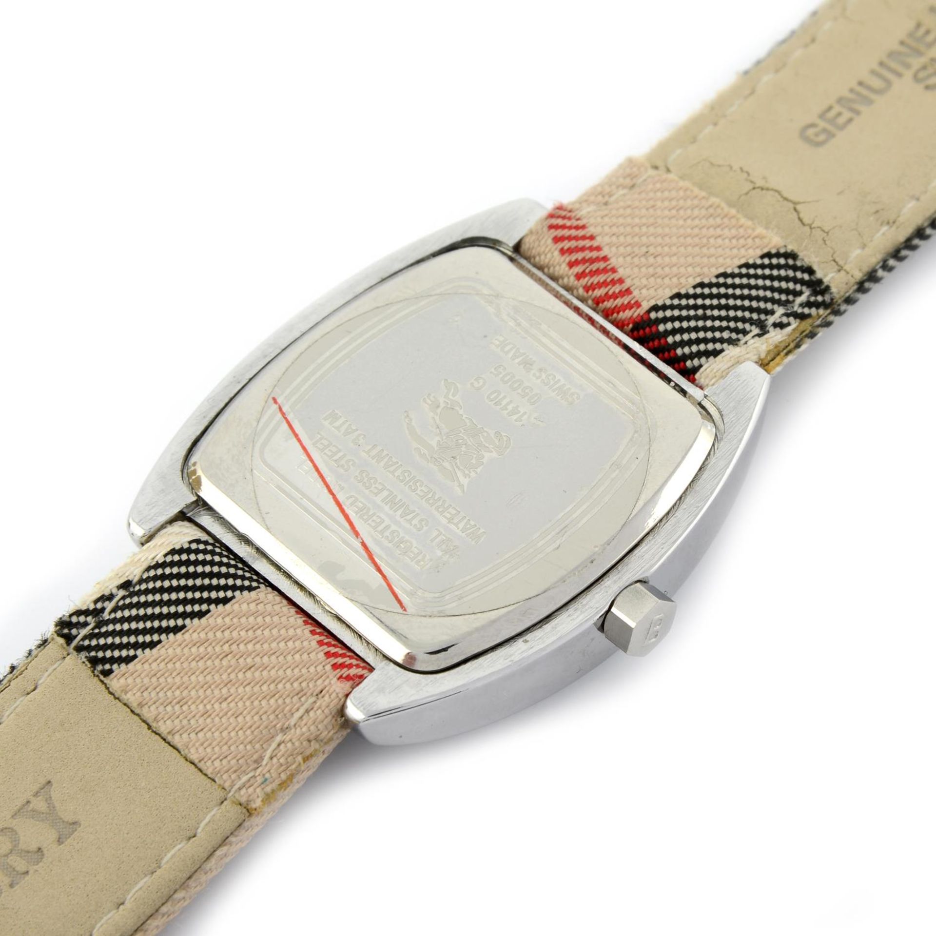 BURBERRY - a Nova Check wrist watch. - Image 4 of 4