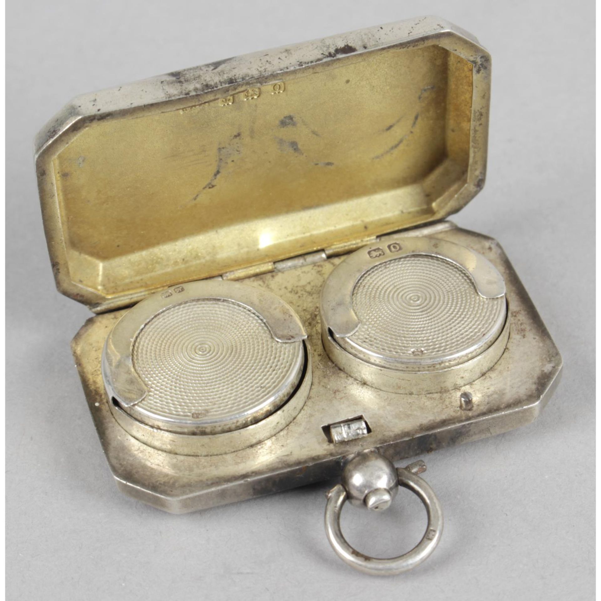 An early George V silver sovereign case, - Bild 2 aus 2