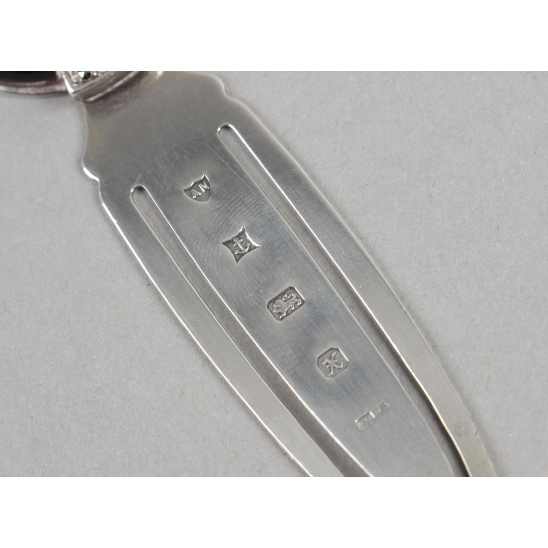 A small silver bookmark, - Image 2 of 6