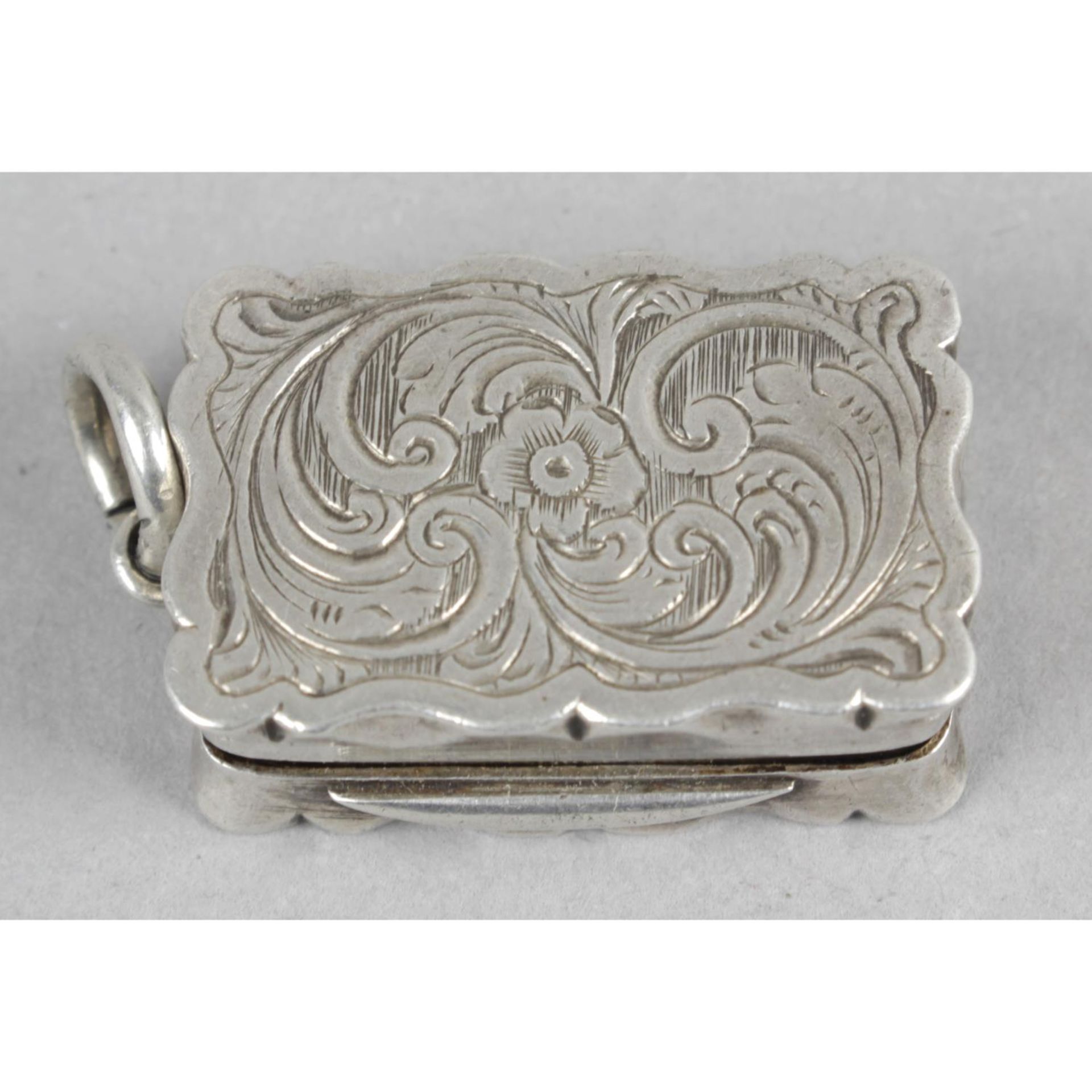 A Victorian silver pendant vinaigrette, - Image 2 of 4
