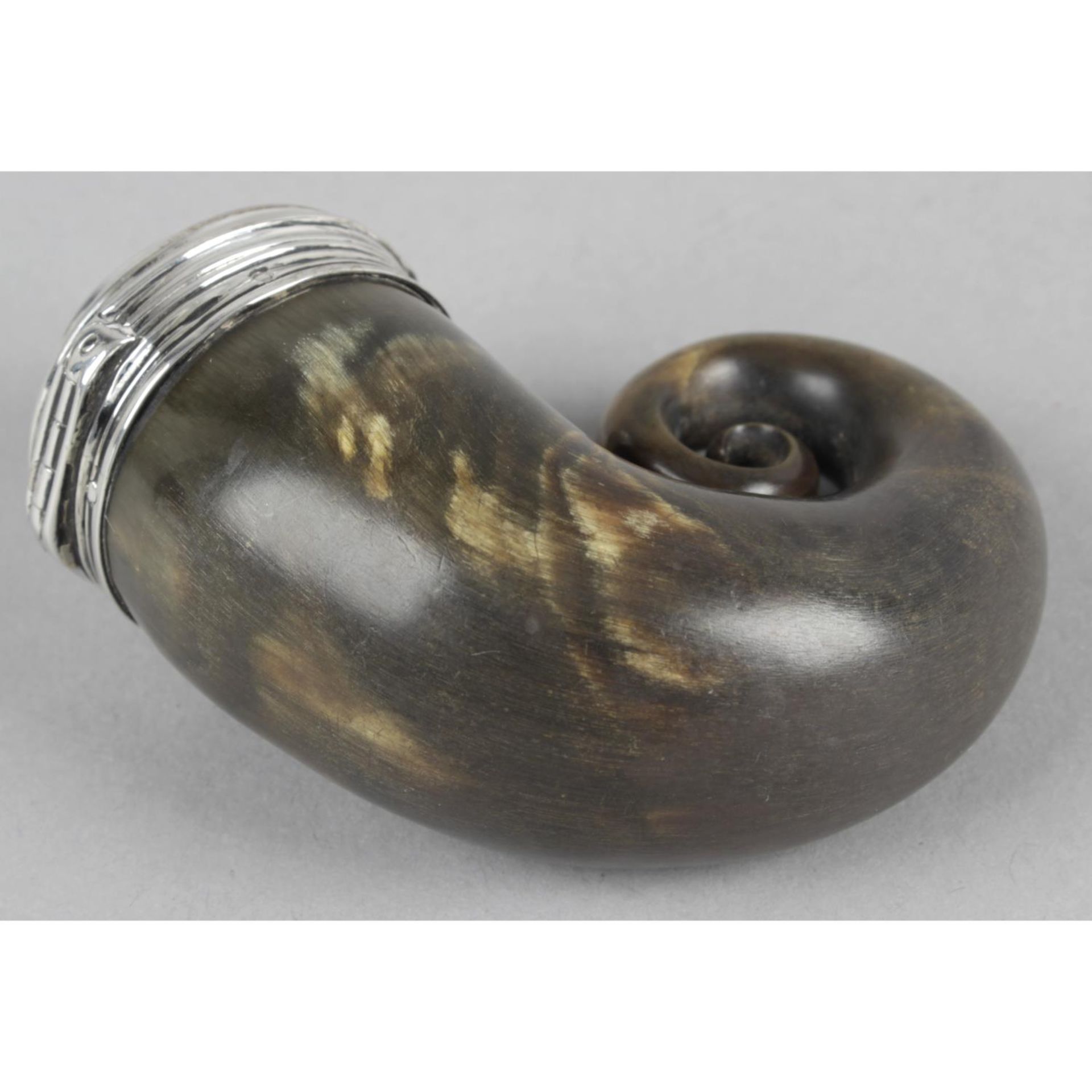 A ram's horn snuff mull, - Image 2 of 4