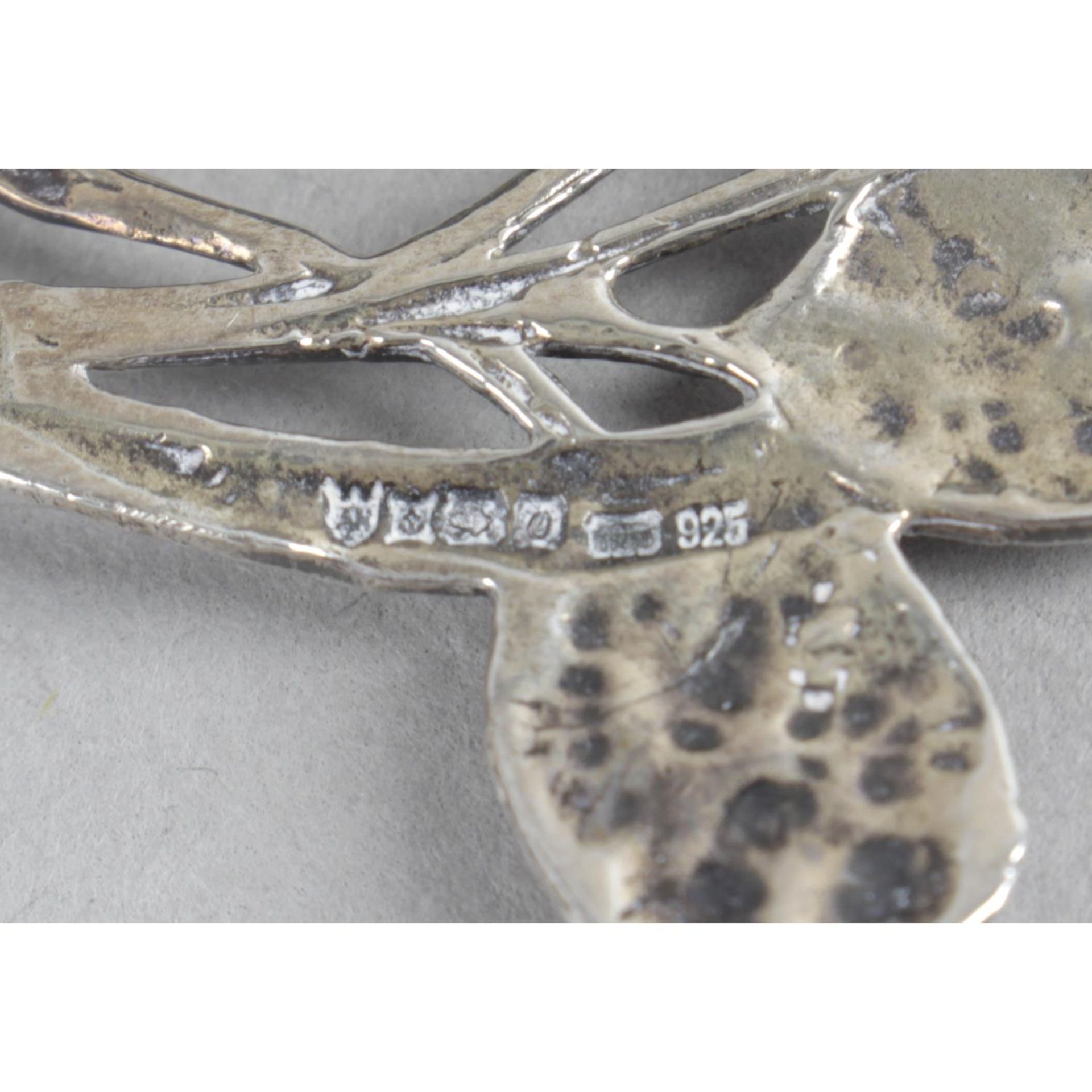 A small silver bookmark, - Image 5 of 6