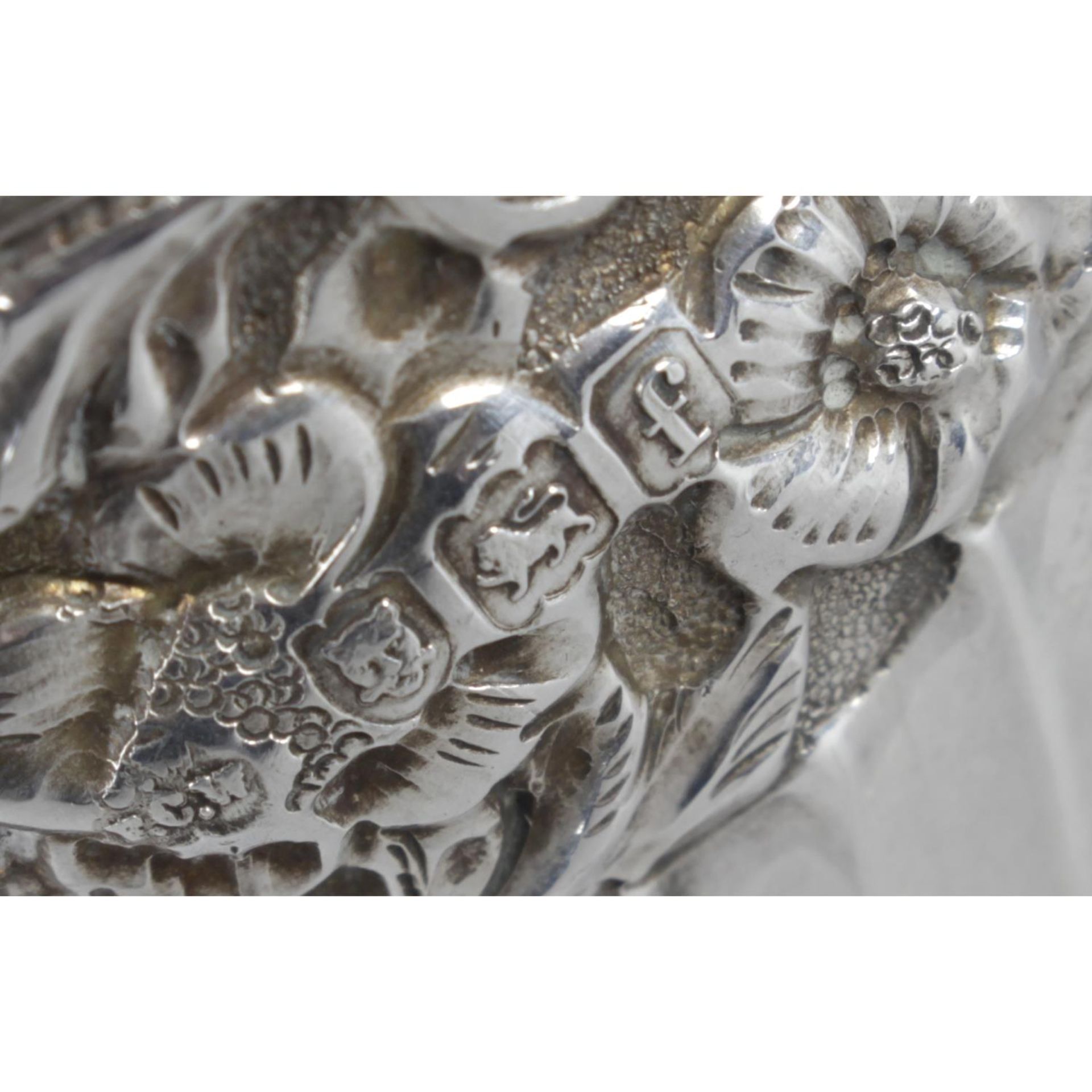A small Edwardian silver bowl, - Image 3 of 3