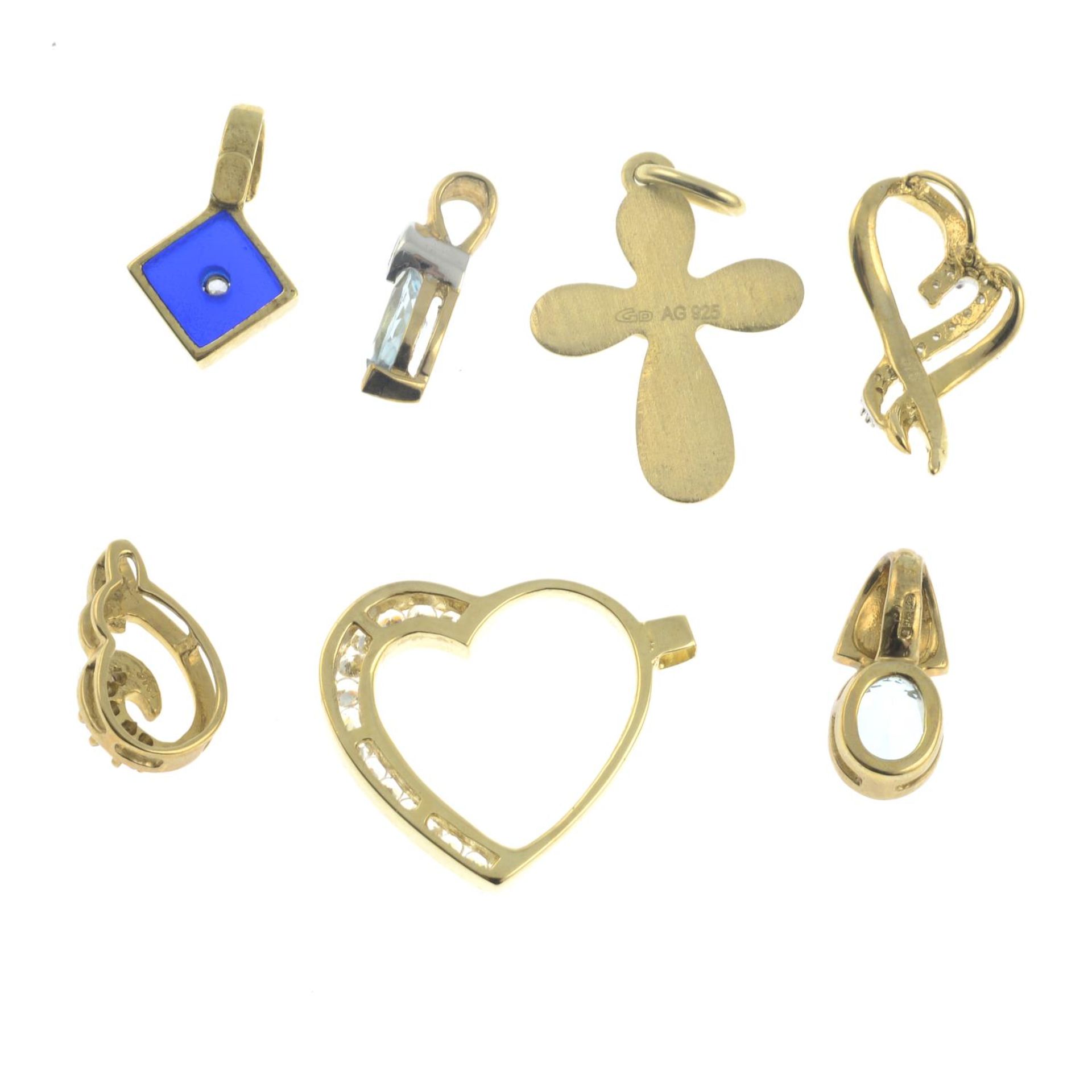 Two 9ct gold diamond and blue topaz pendants, - Bild 3 aus 3