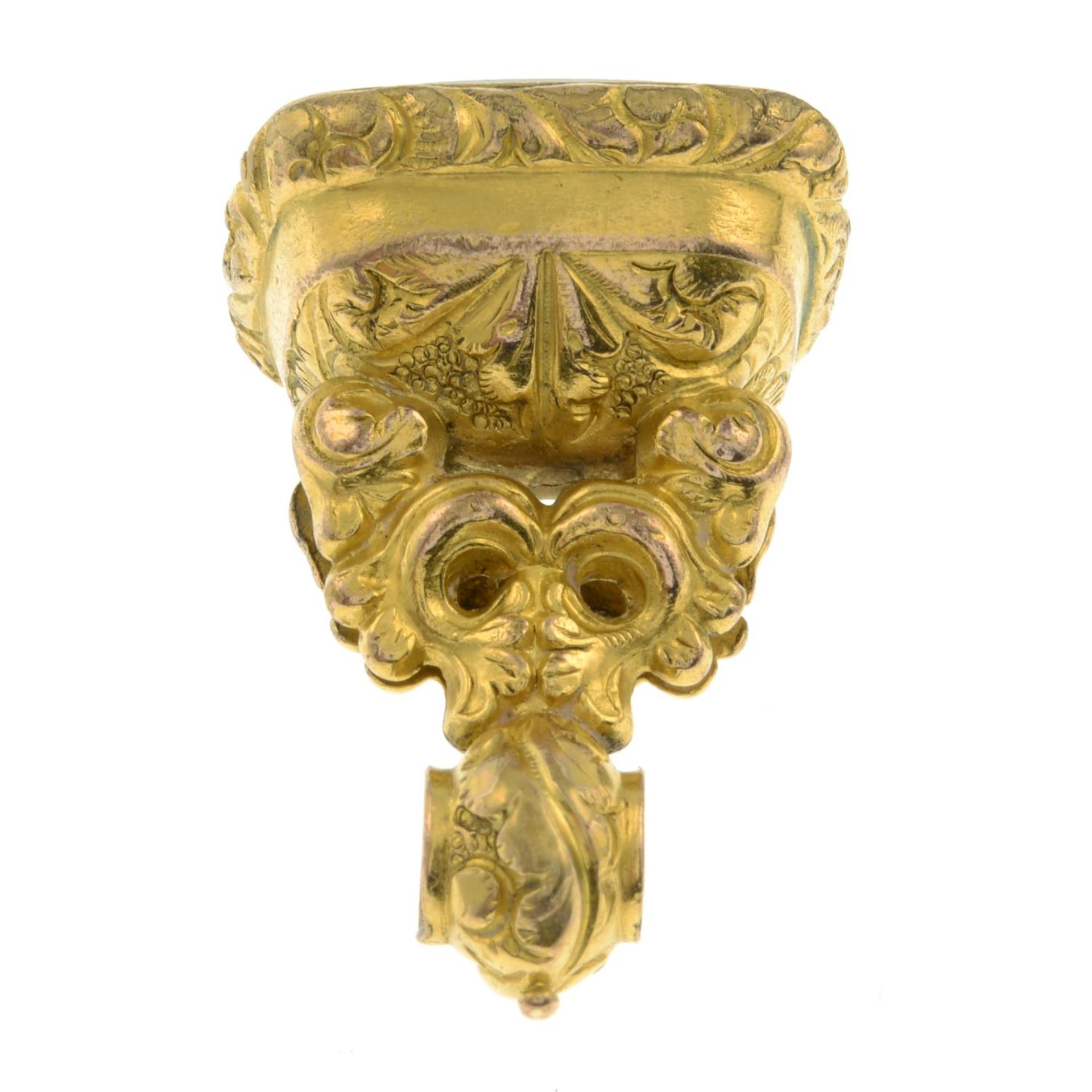 A 19th century chalcedony gilt fob seal.Length 3.8cms. - Bild 3 aus 3