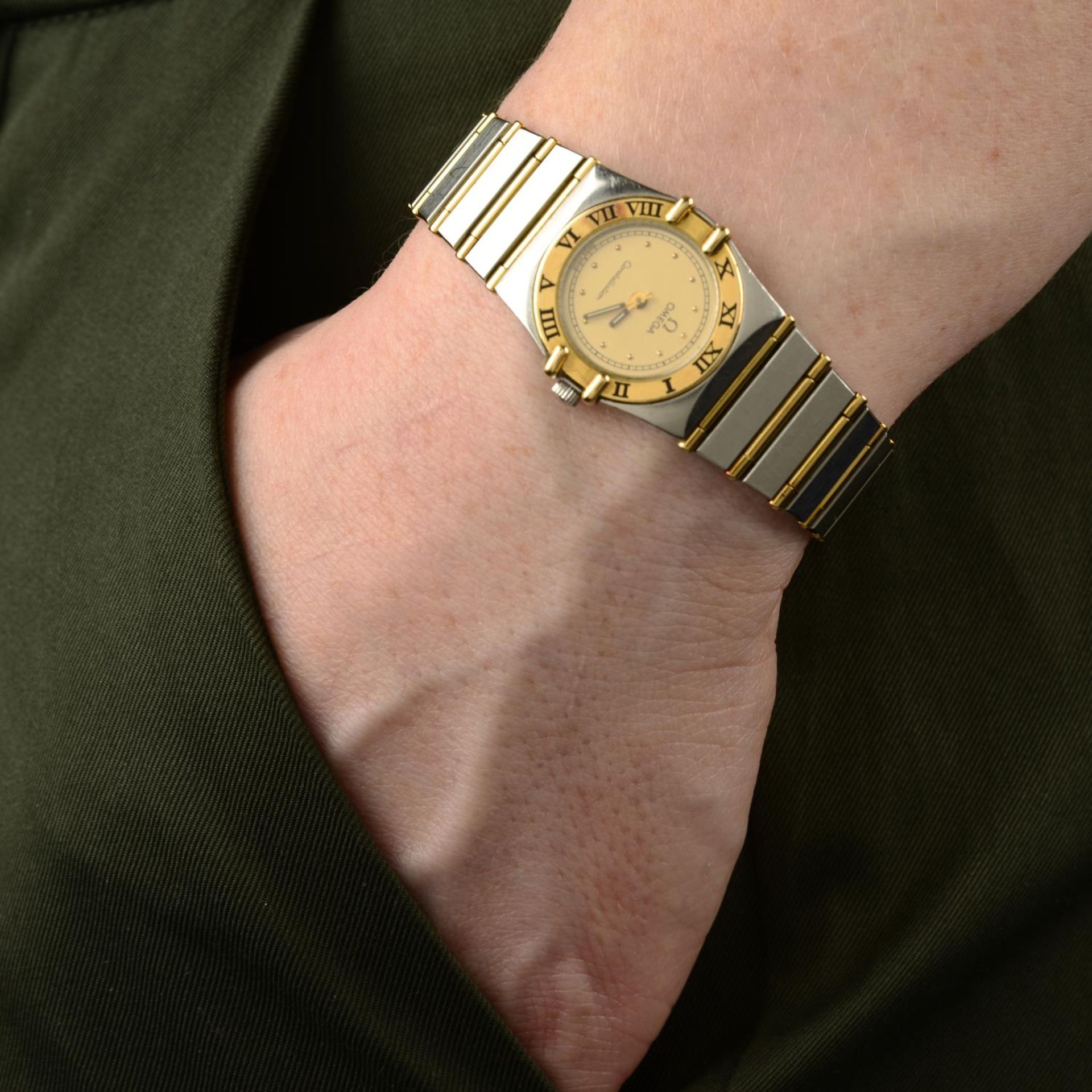 OMEGA - a lady's Constellation bracelet watch. - Bild 3 aus 5