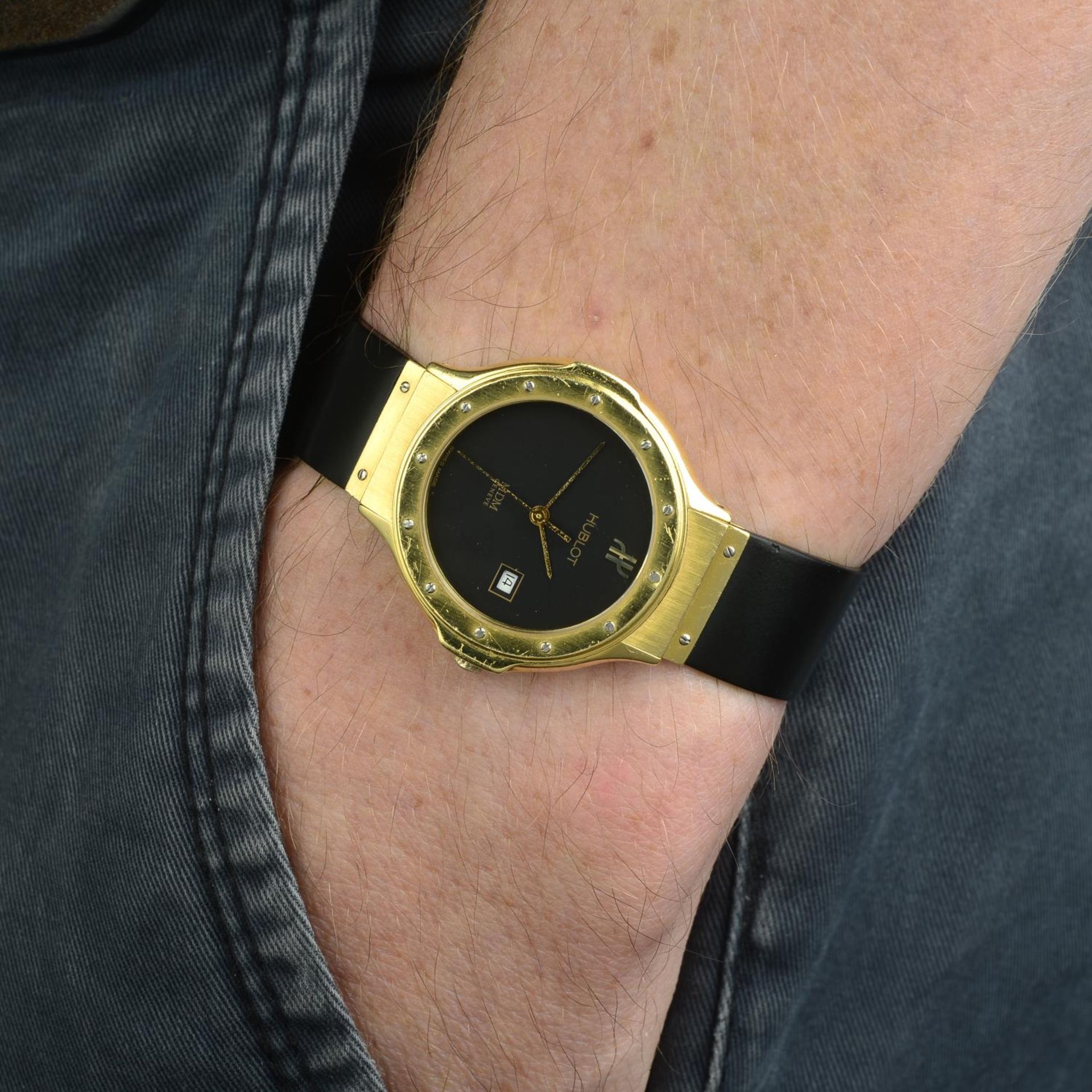 HUBLOT - a mid-size MDM wrist watch. - Image 3 of 5