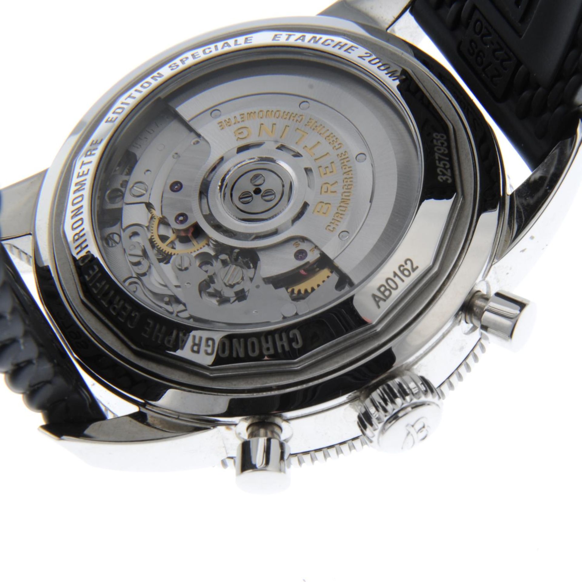 CURRENT MODEL: BREITLING - a gentleman's SuperOcean Heritage II chronograph wrist watch. - Bild 2 aus 6