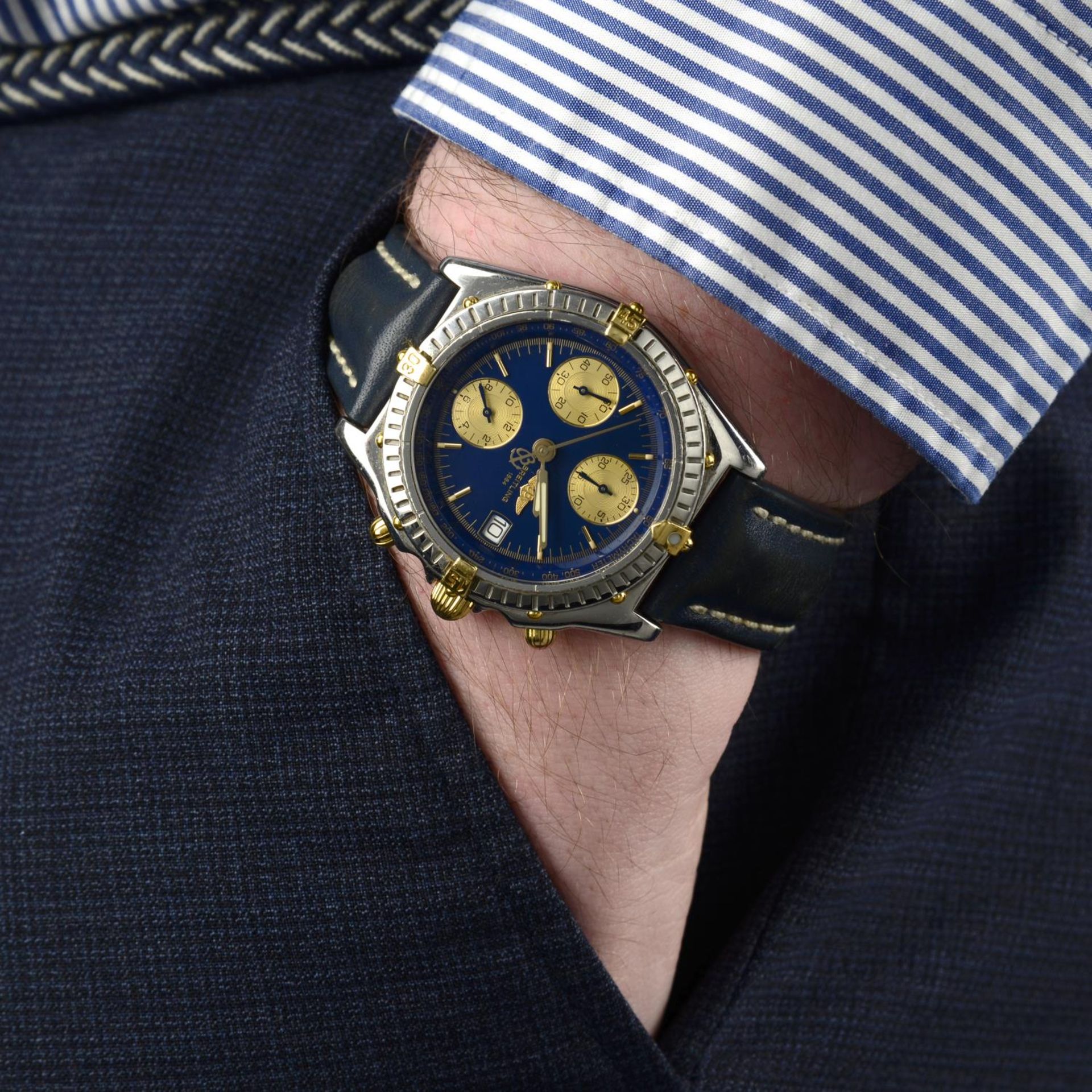 BREITLING - a gentleman's Chronomat chronograph wrist watch. - Bild 3 aus 5