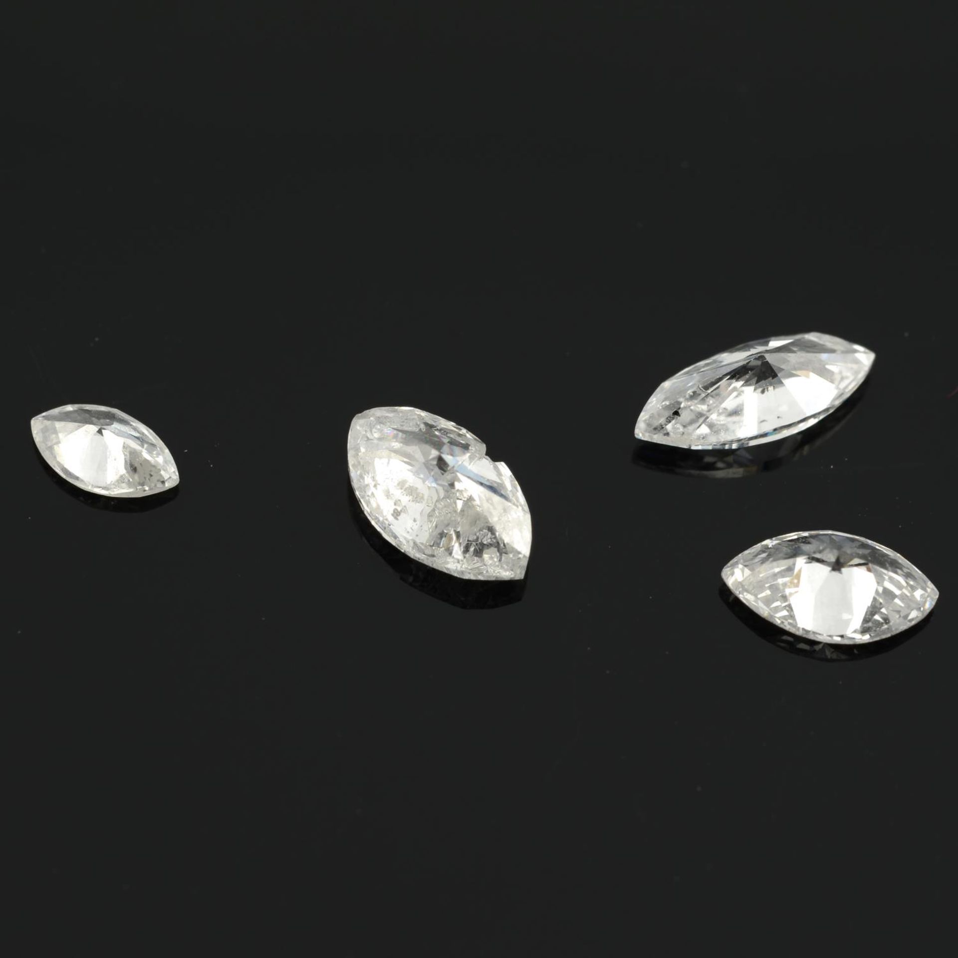 Four marquise shape diamonds. - Bild 2 aus 2