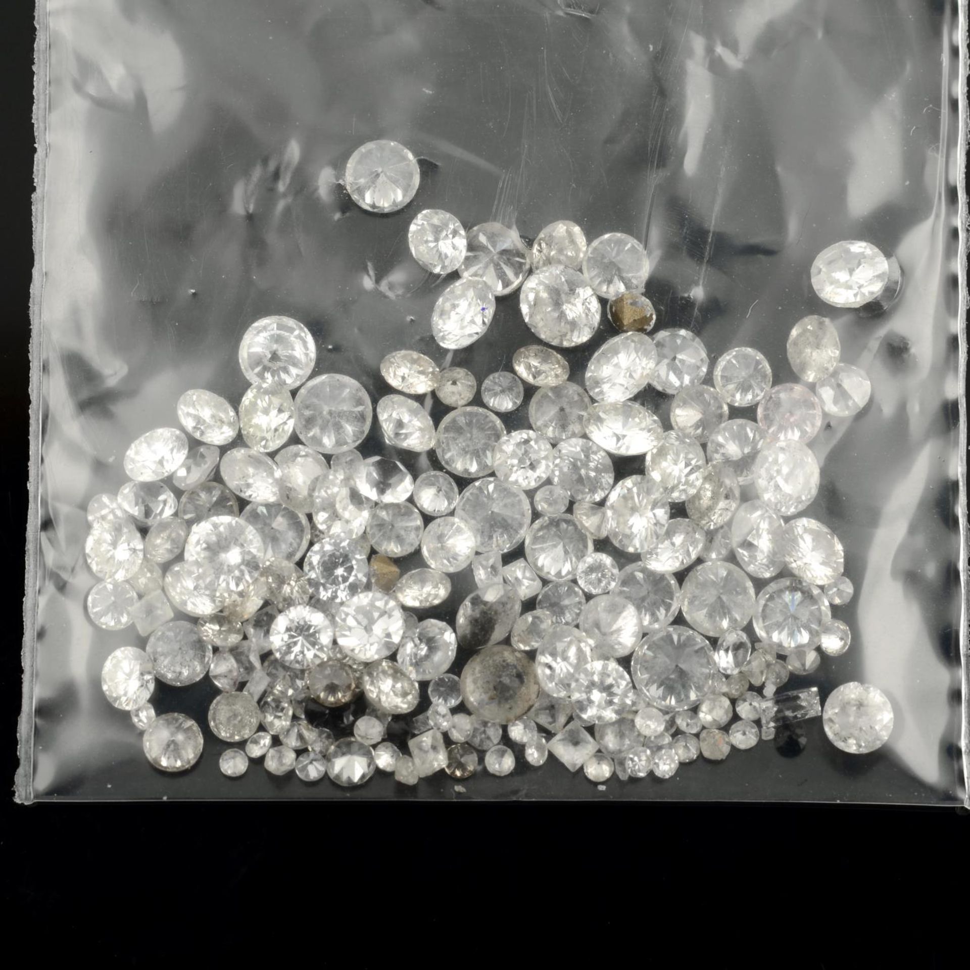 A selection of diamonds. - Bild 2 aus 2