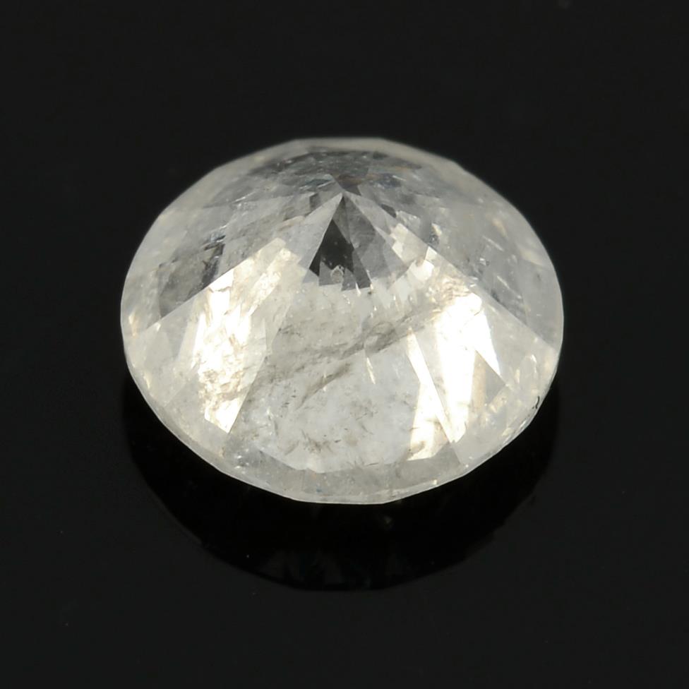 A brilliant cut diamond. - Image 2 of 2