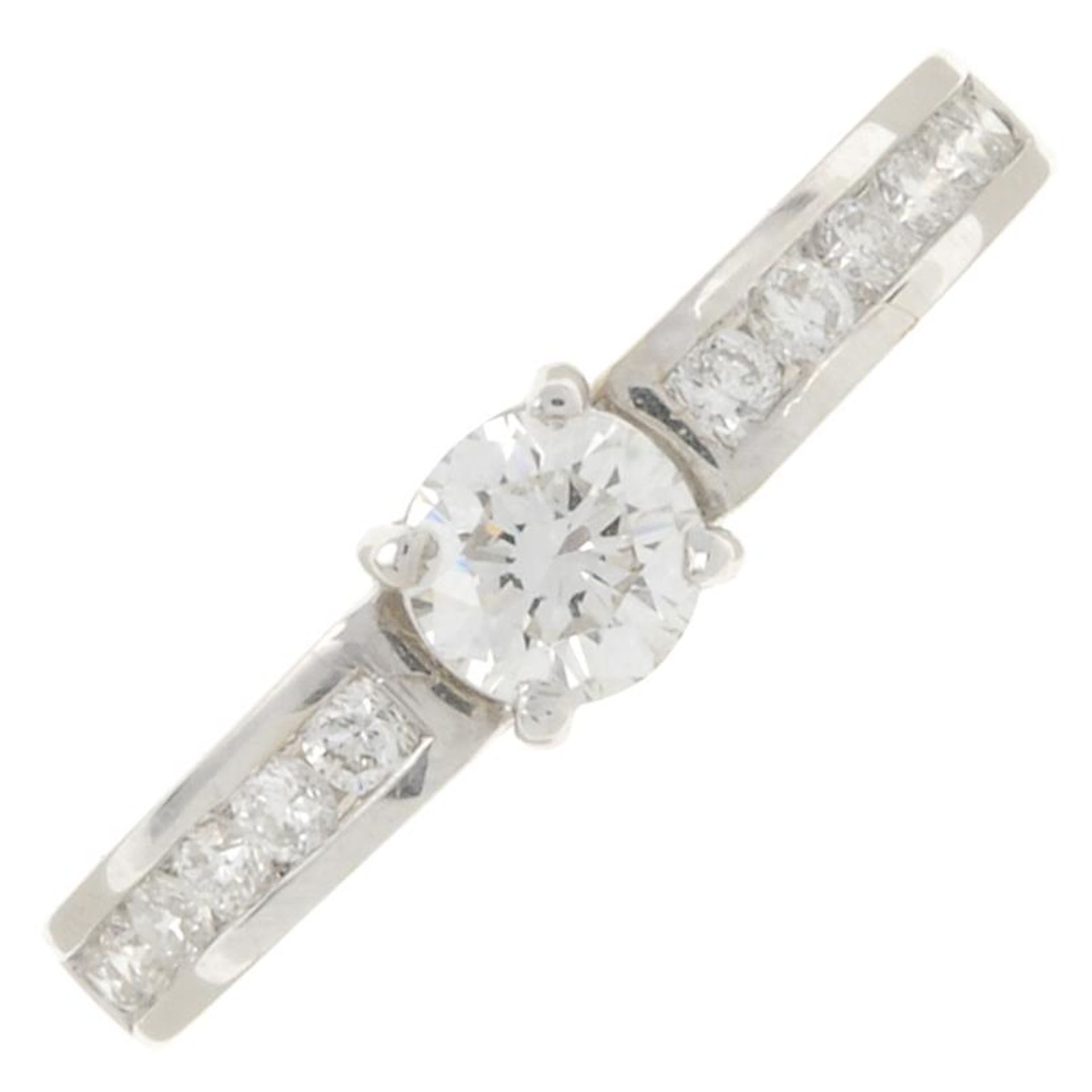 A brilliant-cut diamond single-stone ring, with similarly-cut diamond line sides.