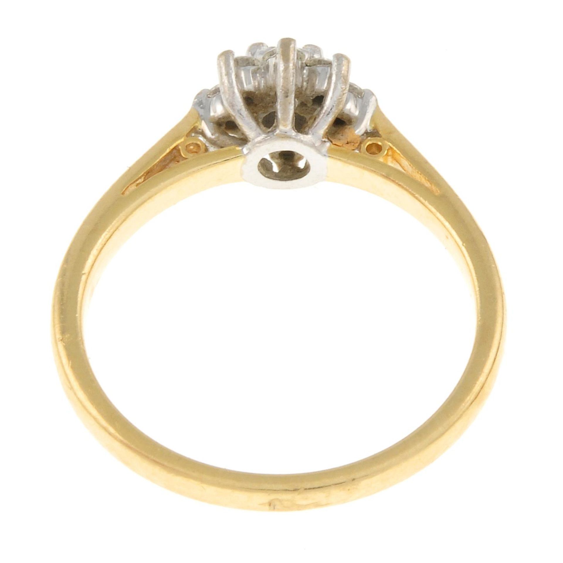 An 18ct gold diamond cluster ring.Estimated total diamond weight 0.25ct. - Image 3 of 3
